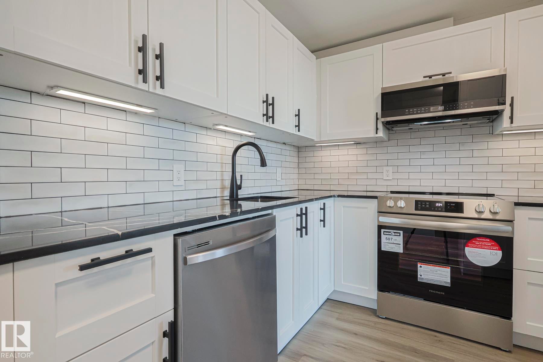505 10149 Saskatchewan Drive, Edmonton, AB - Indoor Photo Showing Kitchen With Stainless Steel Kitchen With Upgraded Kitchen