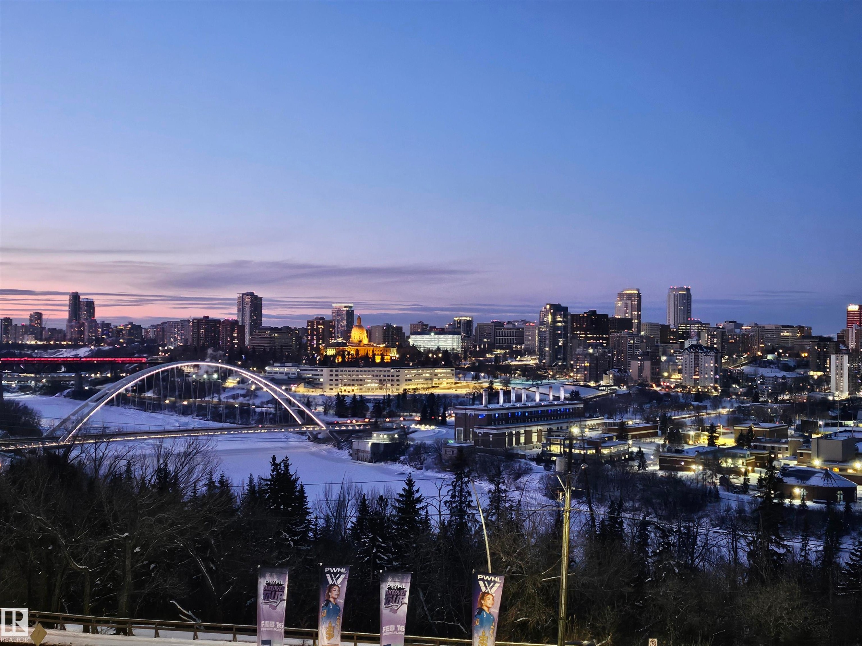 Skyline view - 505 10149 Saskatchewan Drive, Edmonton, AB - Outdoor With View