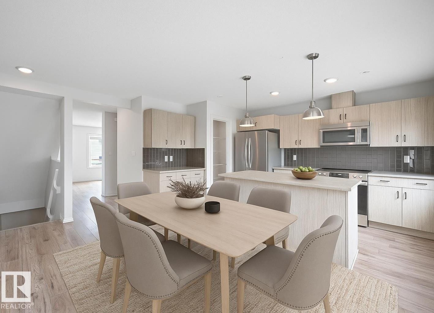 Virtually staged - 3 2215 24 Street, Edmonton, AB - Indoor