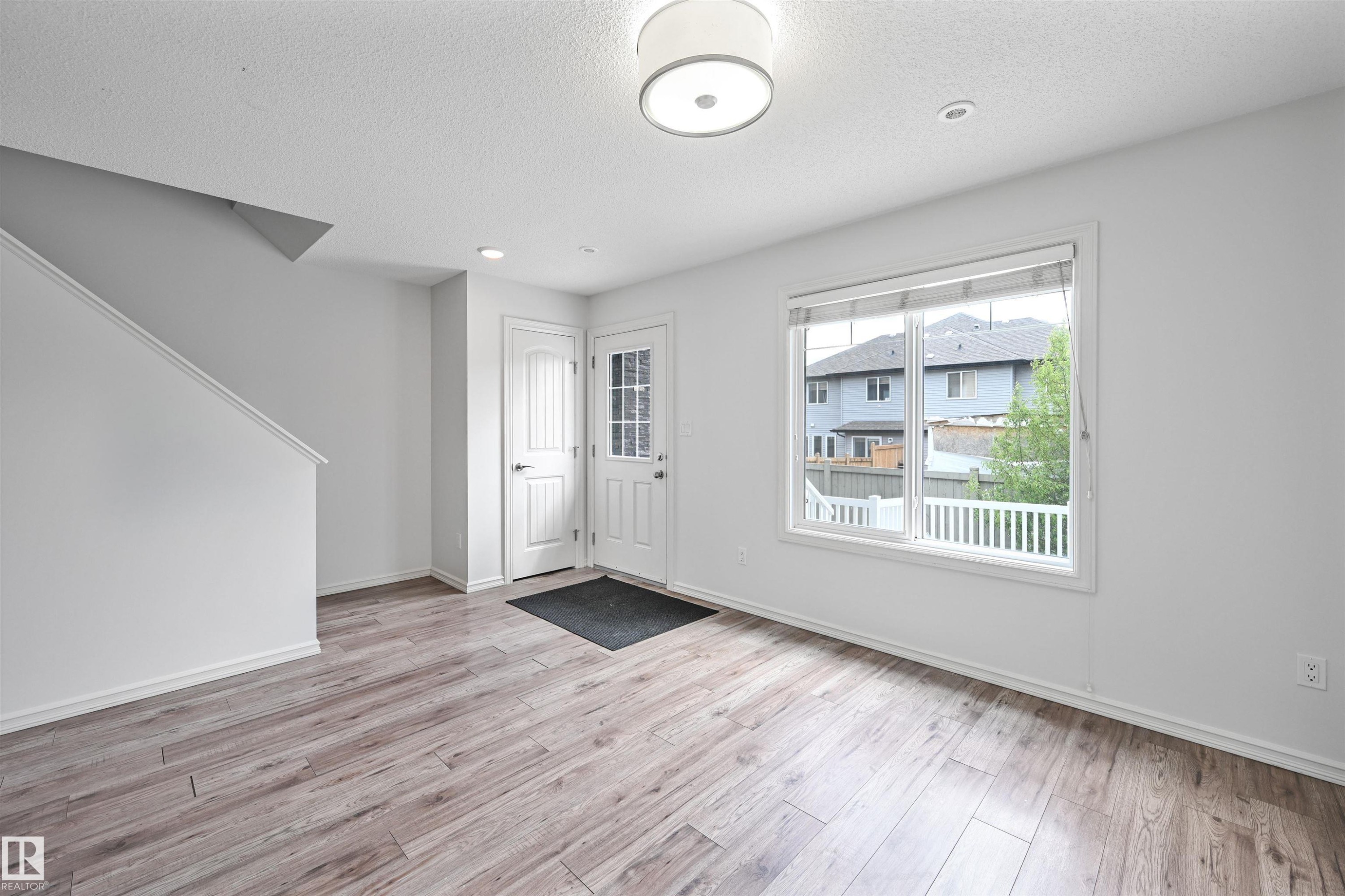 3 2215 24 Street, Edmonton, AB - Indoor Photo Showing Other Room