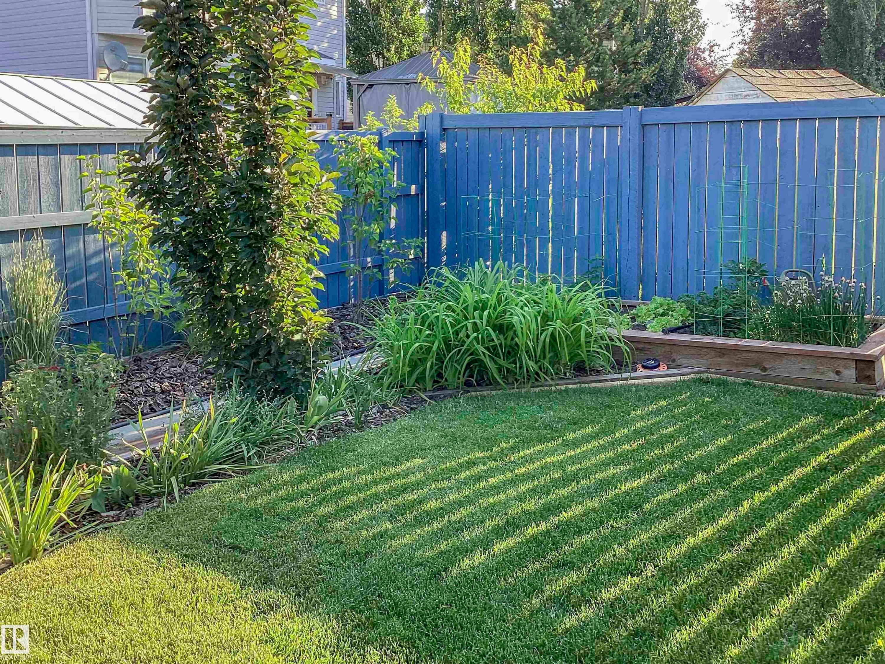 4042 37A Avenue, Edmonton, AB - Outdoor