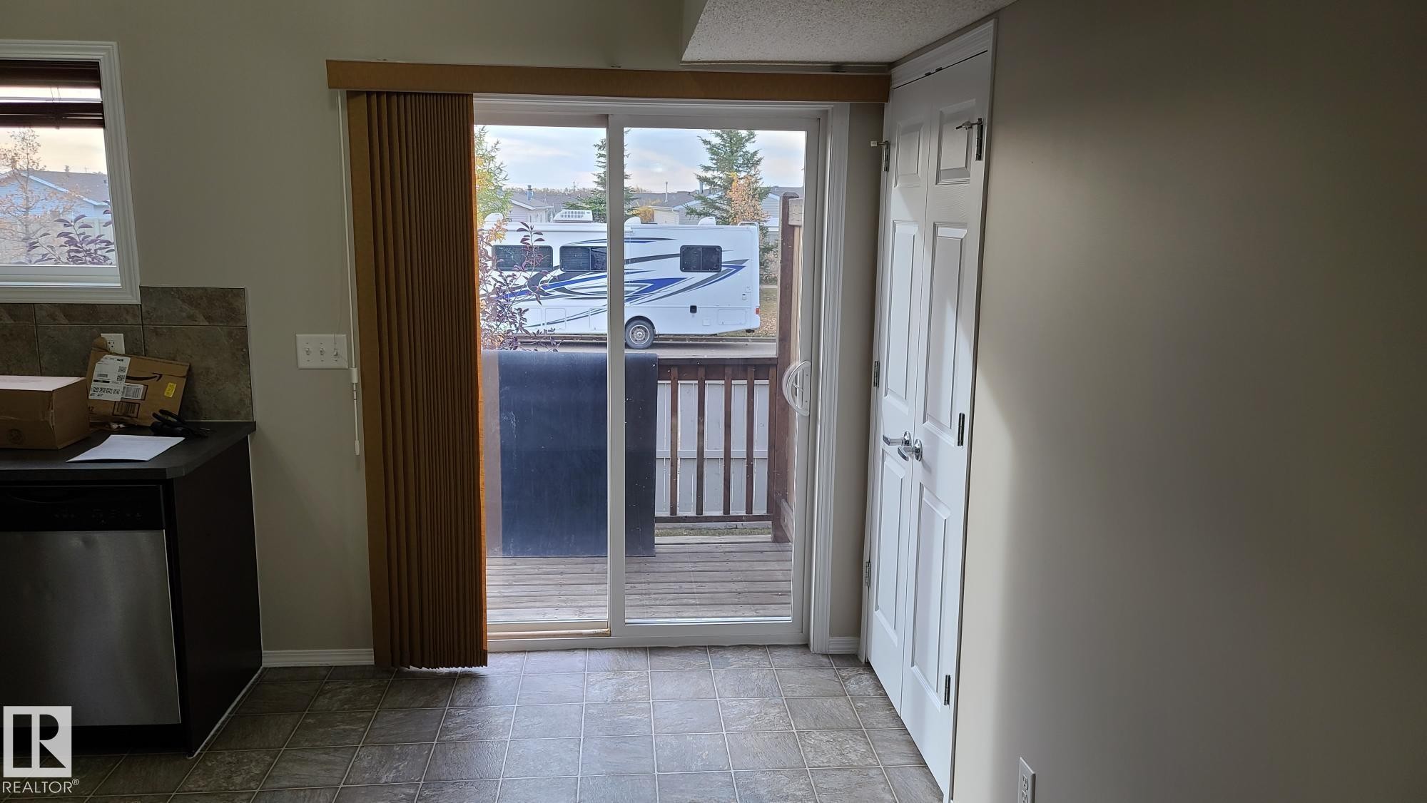 159, 142 Selkirk Place, Leduc, AB - Indoor Photo Showing Other Room