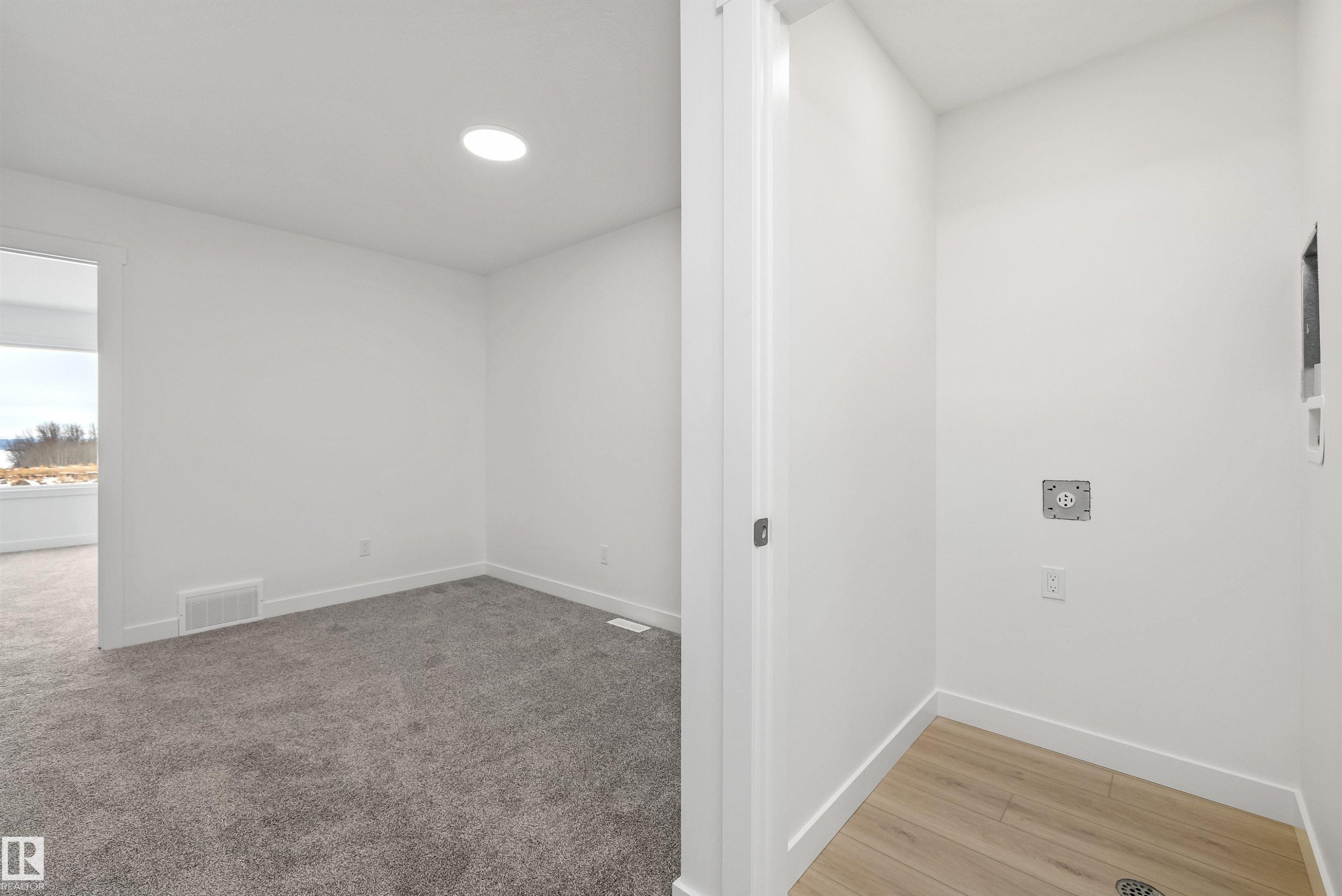 4592 Warbler Loop, Edmonton, AB - Indoor Photo Showing Other Room