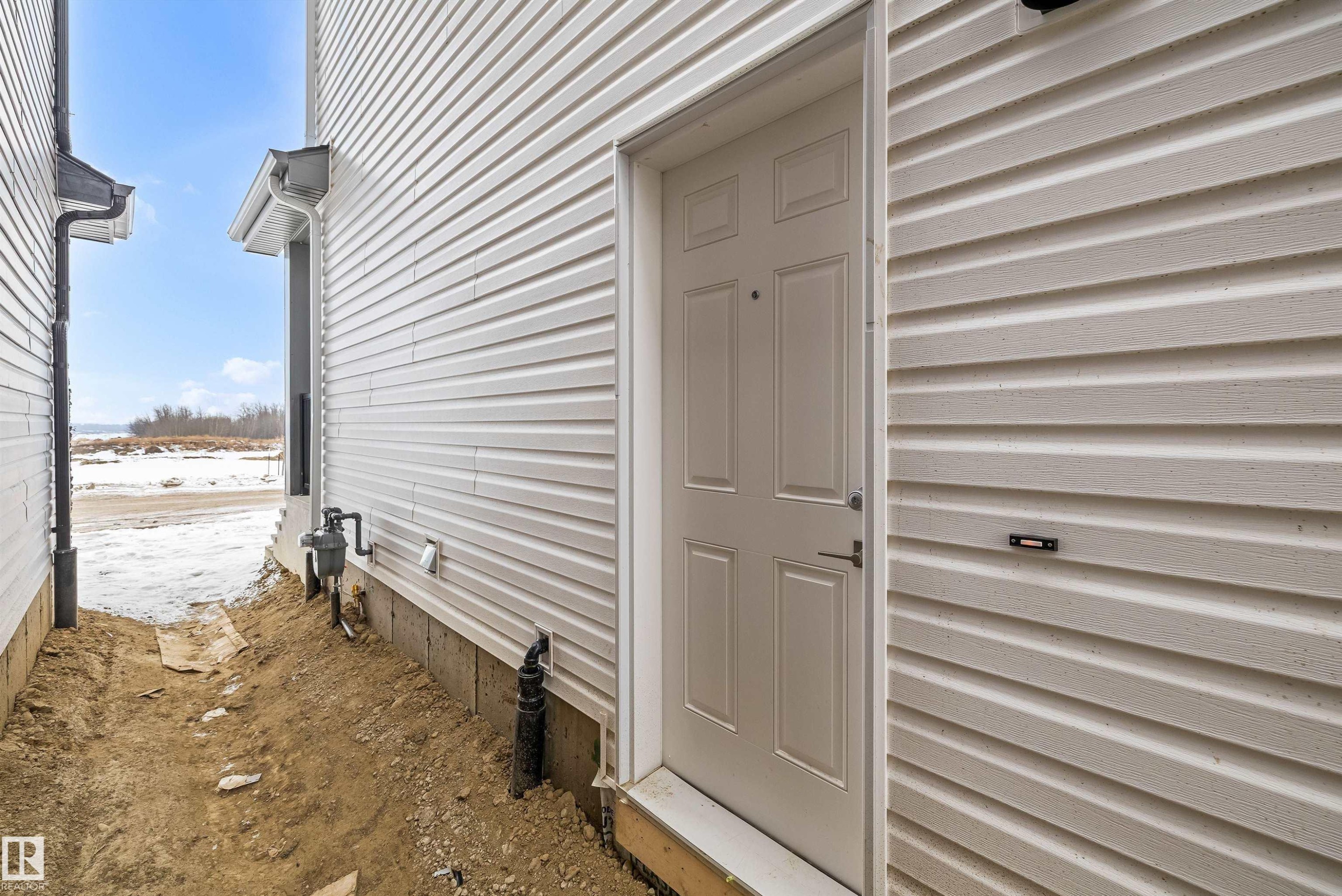 4592 Warbler Loop, Edmonton, AB - With Exterior