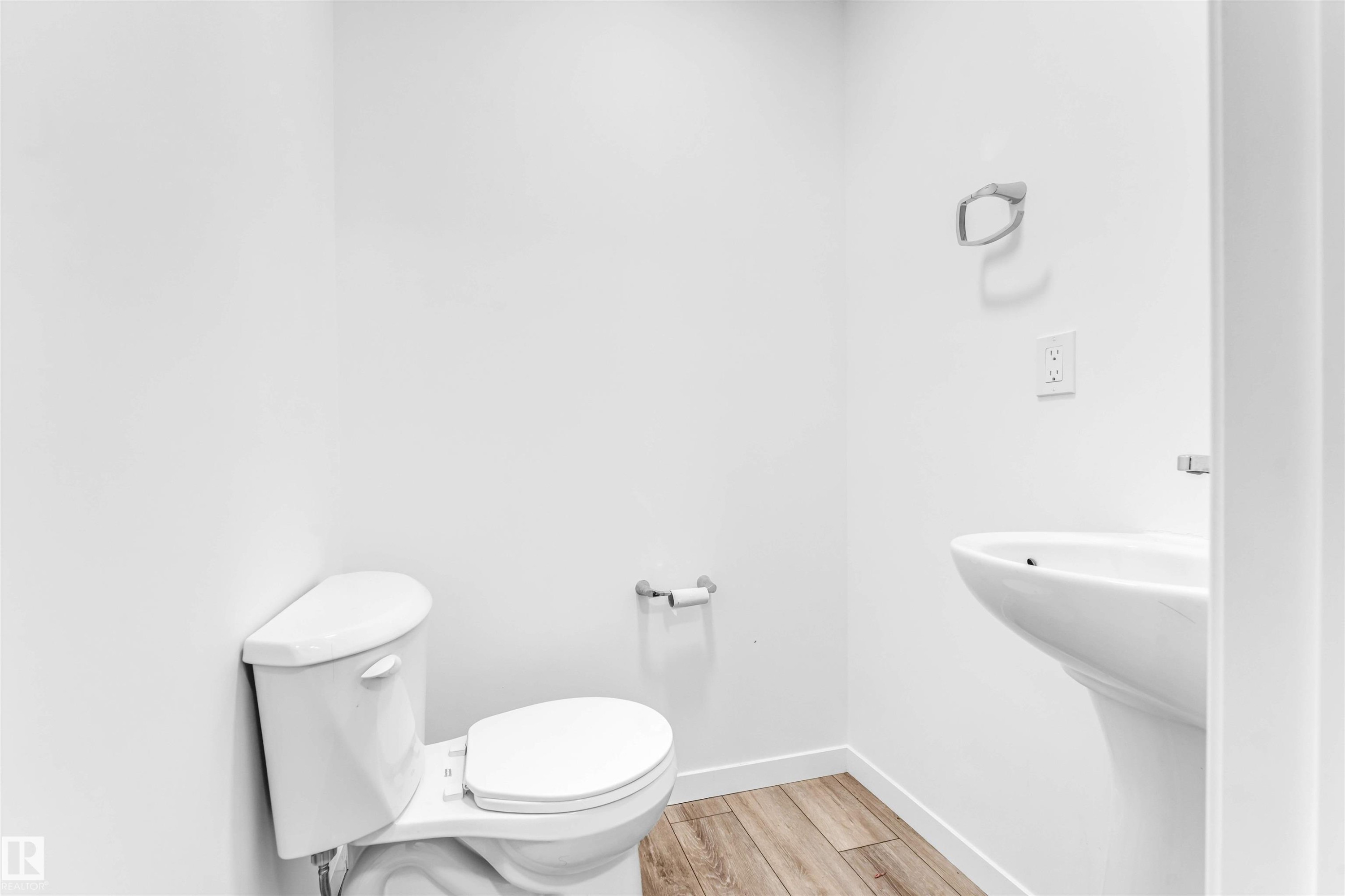 1106 Aster Boulevard, Edmonton, AB