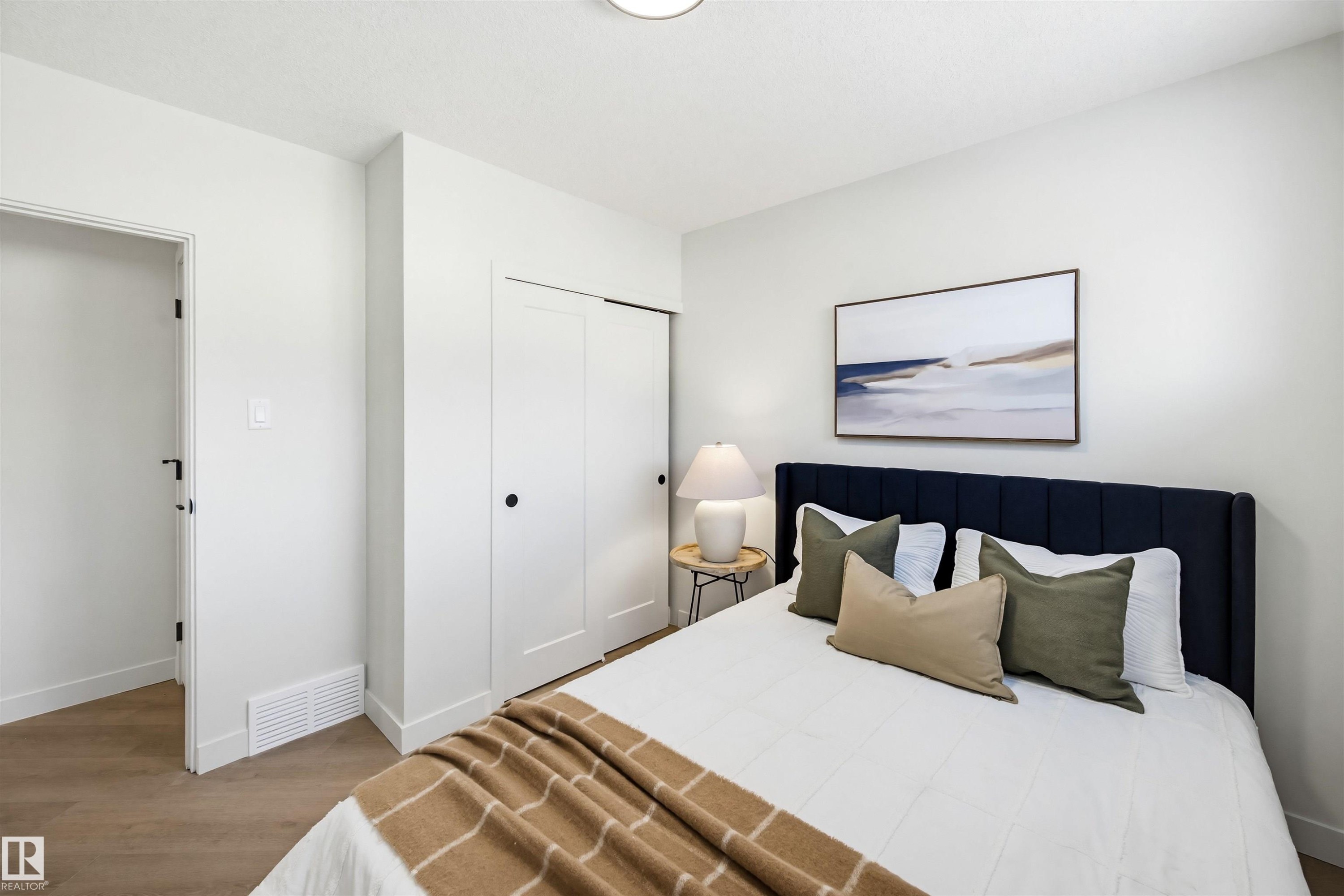 14503 80 Avenue, Edmonton, AB - Indoor Photo Showing Bedroom