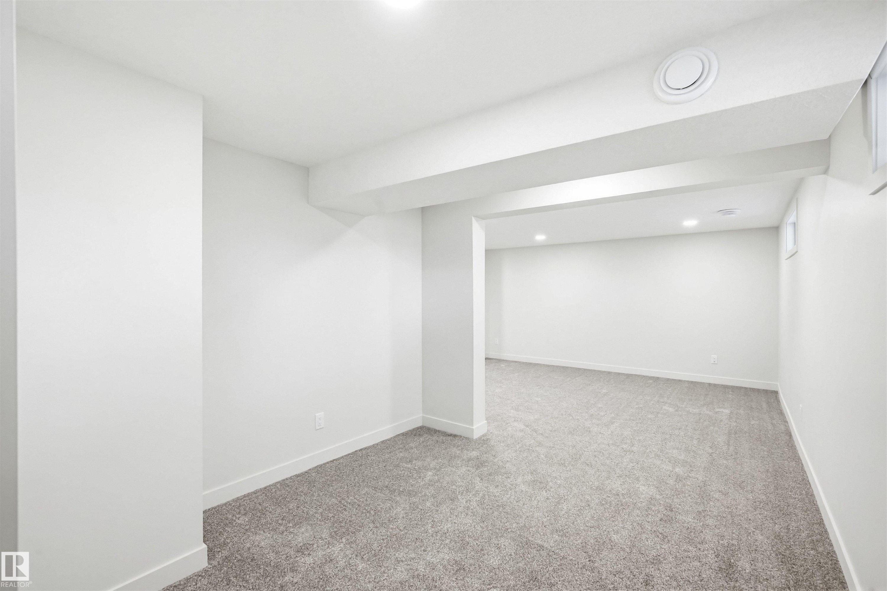 14503 80 Avenue, Edmonton, AB - Indoor Photo Showing Other Room