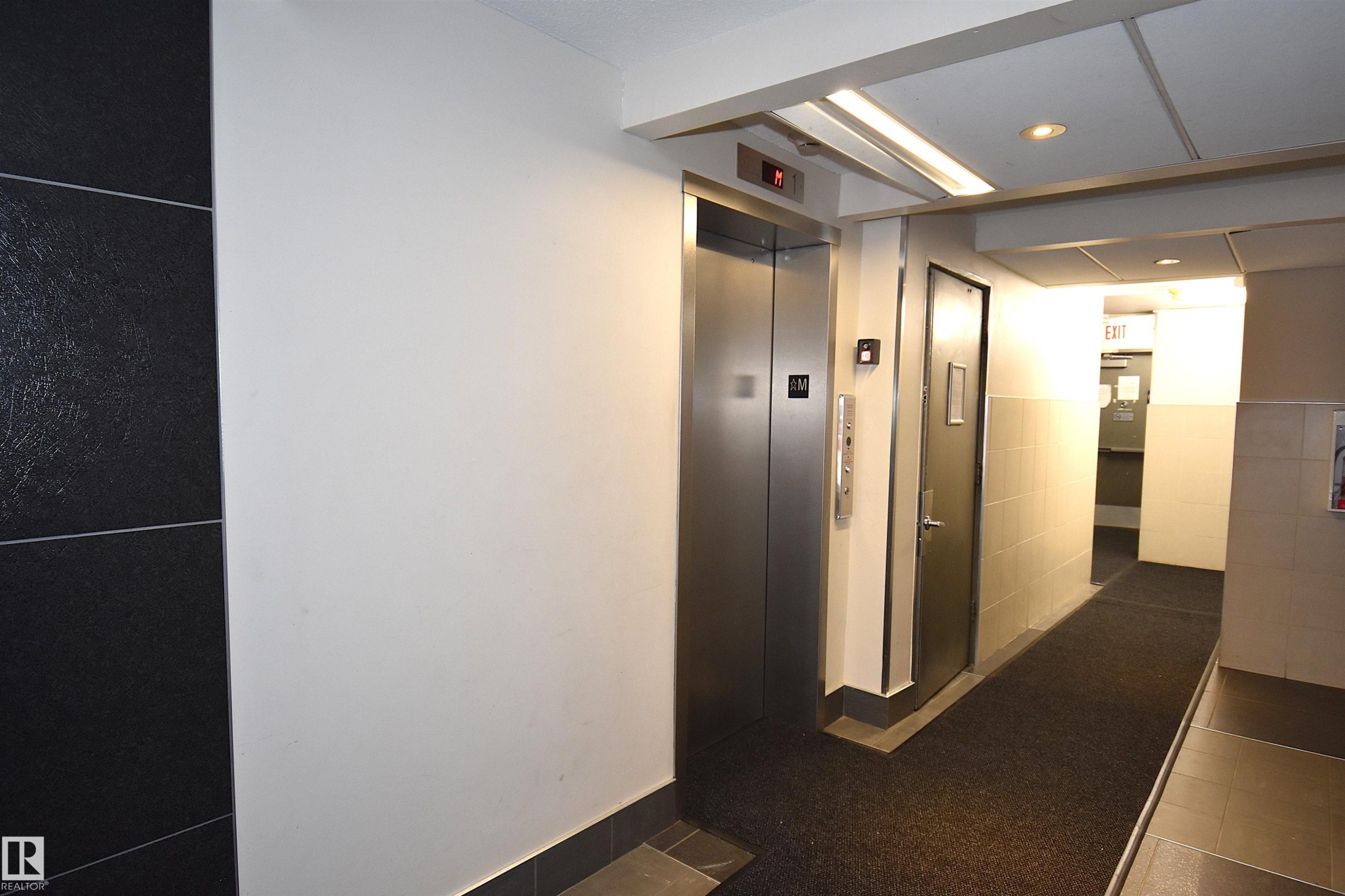 608 10021 116 Street, Edmonton, AB - Indoor Photo Showing Other Room