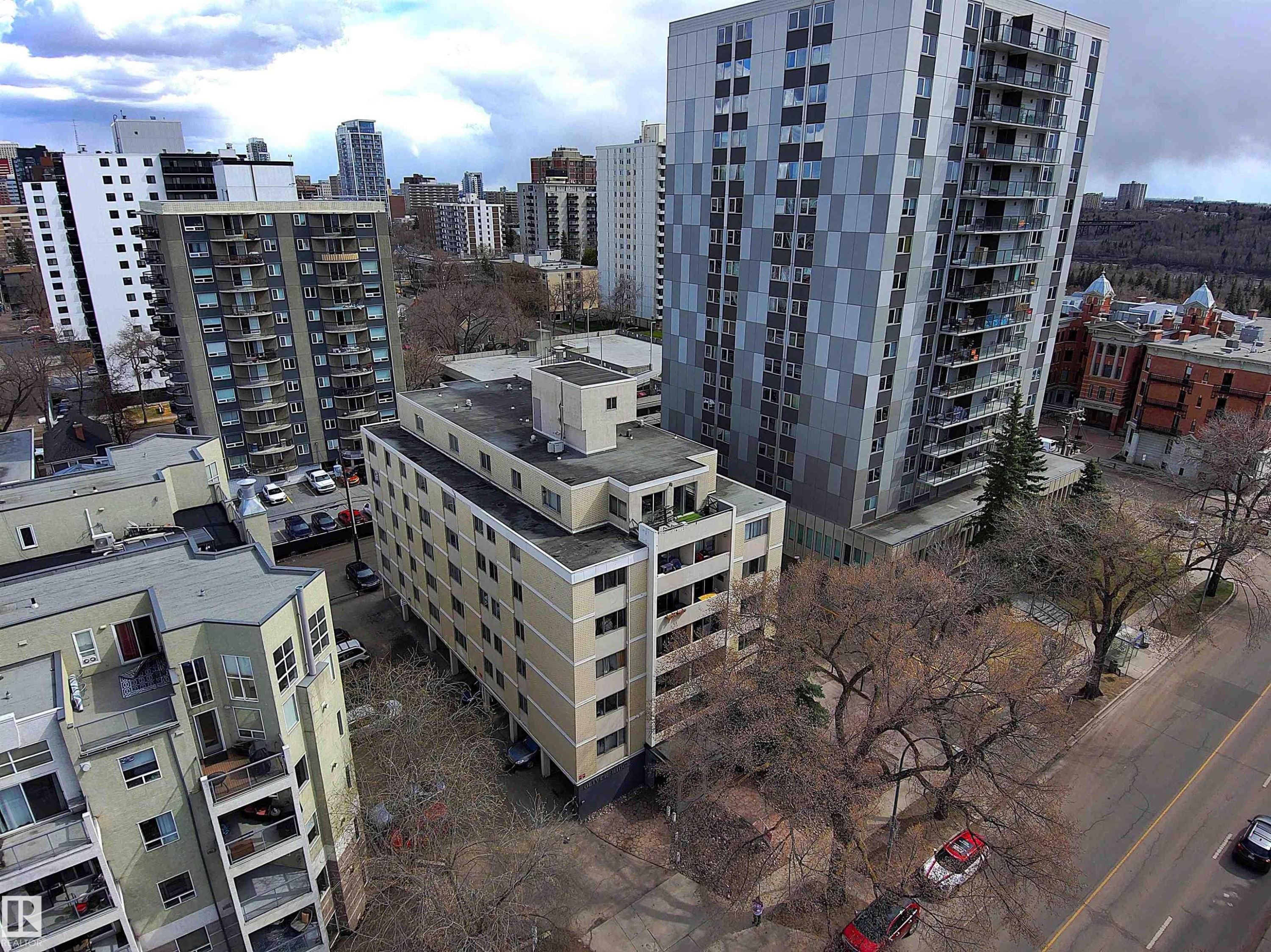 608 10021 116 Street, Edmonton, AB - Outdoor With Facade