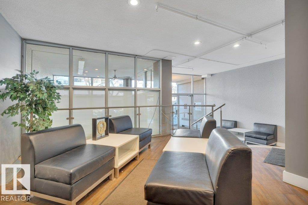 808 10160 116 Street, Edmonton, AB - Indoor Photo Showing Other Room