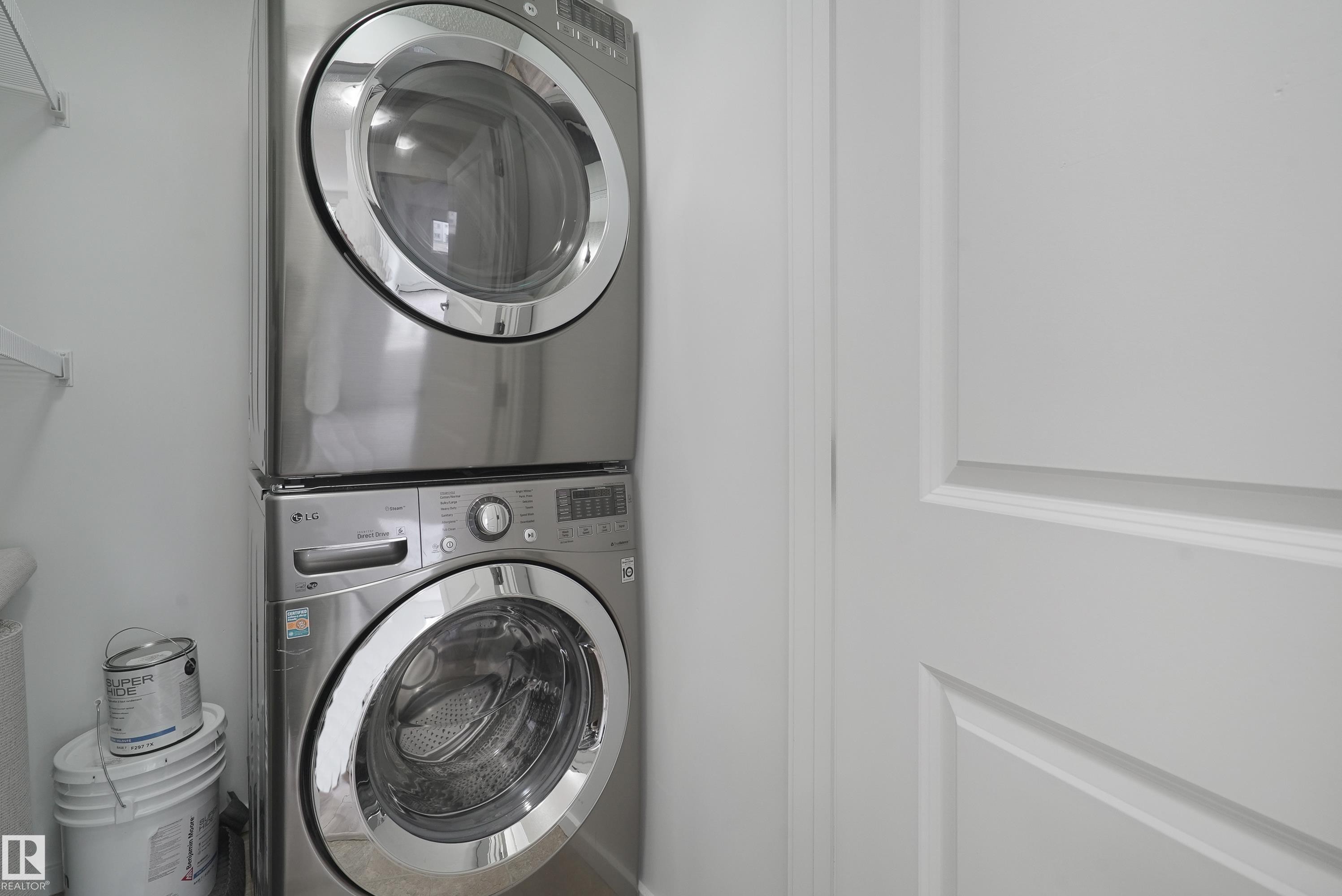 114 3357 16A Avenue, Edmonton, AB - Indoor Photo Showing Laundry Room