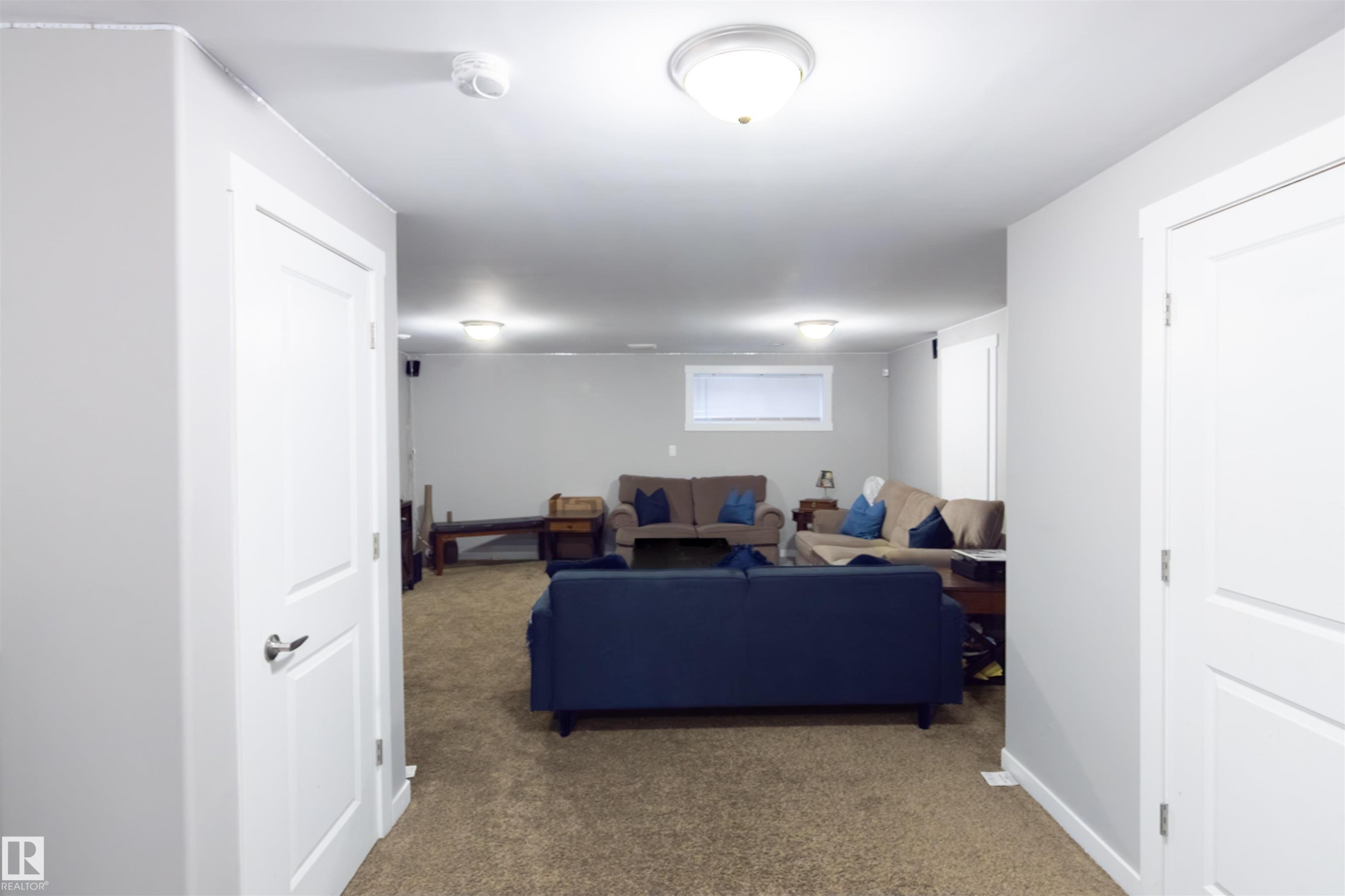 888 Cy Becker Drive, Edmonton, AB - Indoor