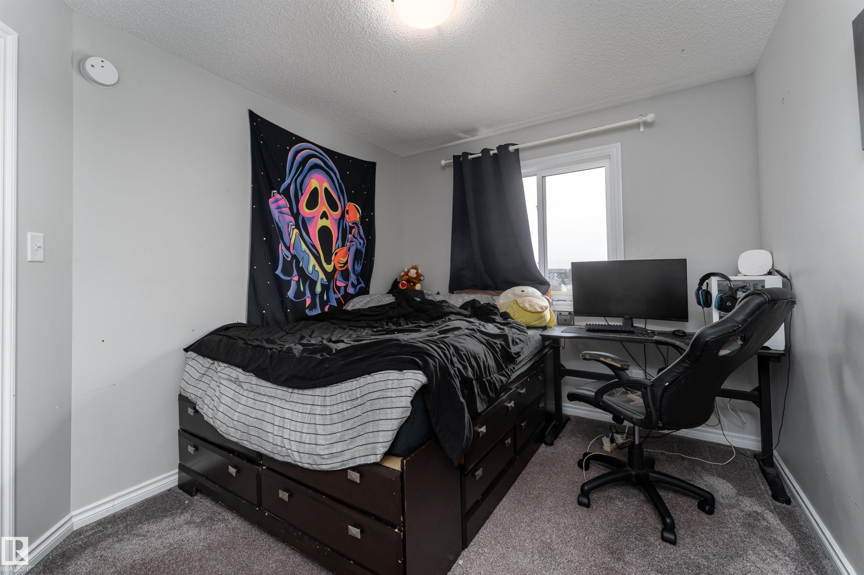 521 Ebbers Way, Edmonton, AB - Indoor