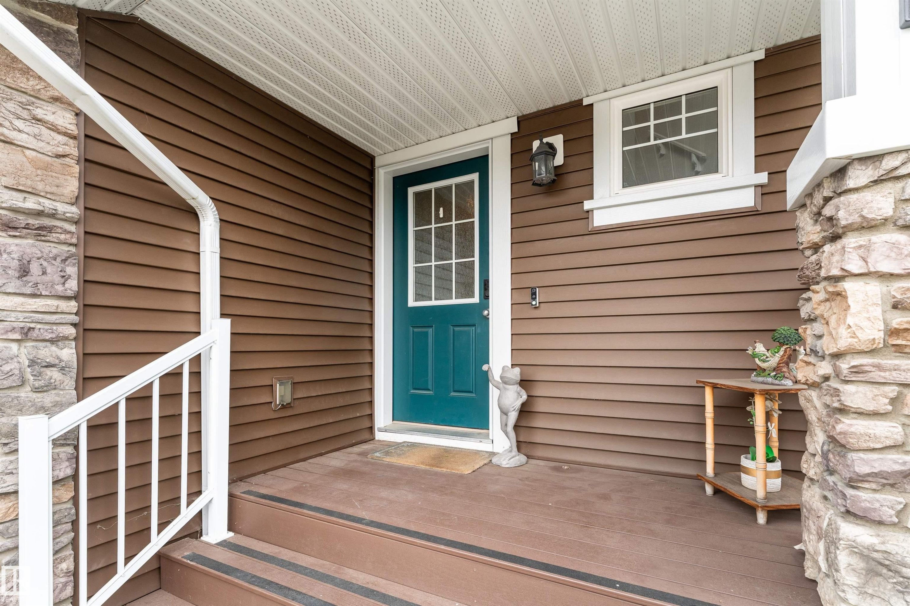 521 Ebbers Way, Edmonton, AB - Outdoor With Exterior