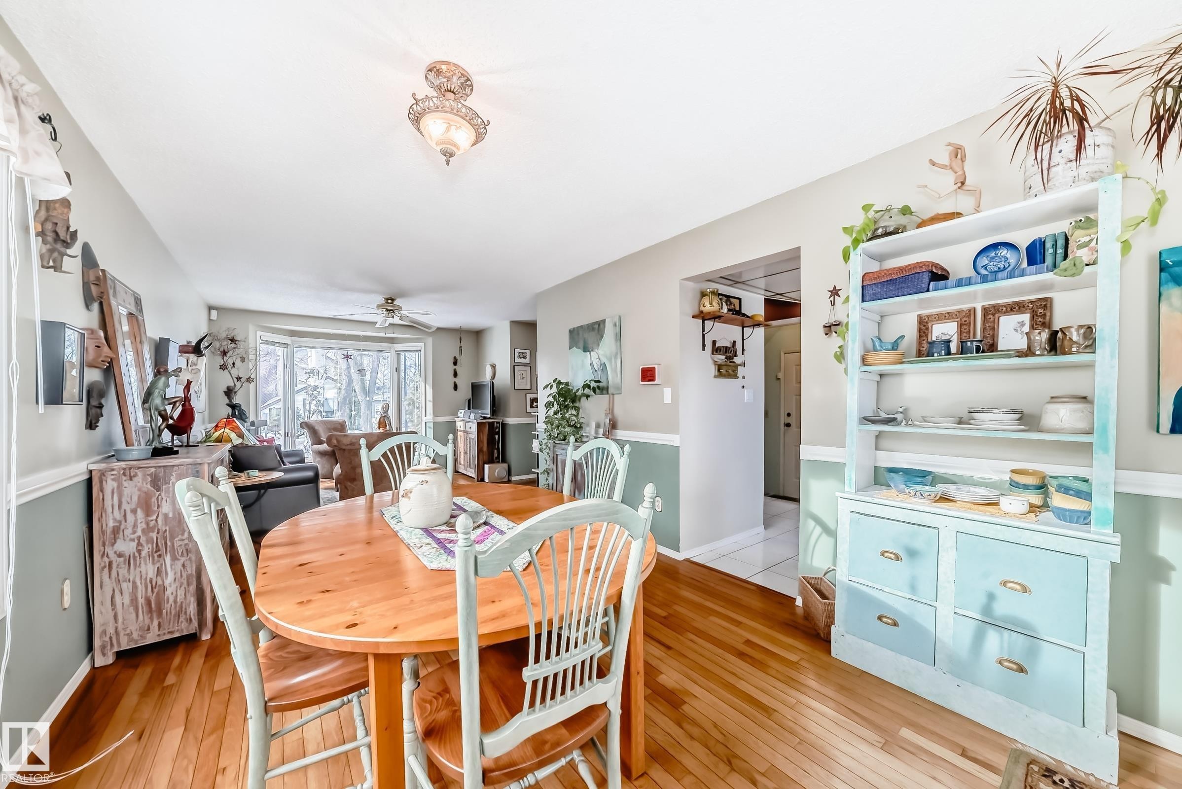 11415 71 Street, Edmonton, AB - Indoor Photo Showing Dining Room