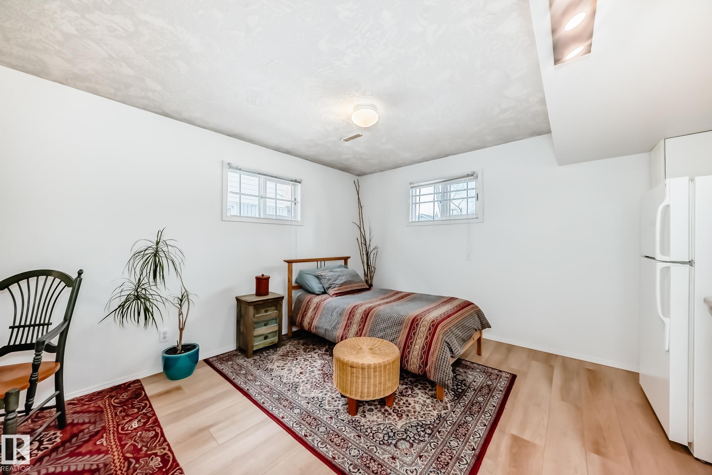 11415 71 Street, Edmonton, AB - Indoor Photo Showing Bedroom