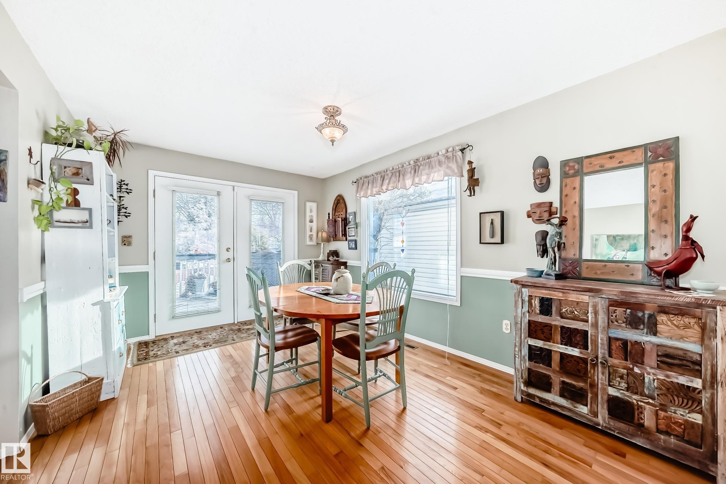 11415 71 Street, Edmonton, AB - Indoor Photo Showing Dining Room