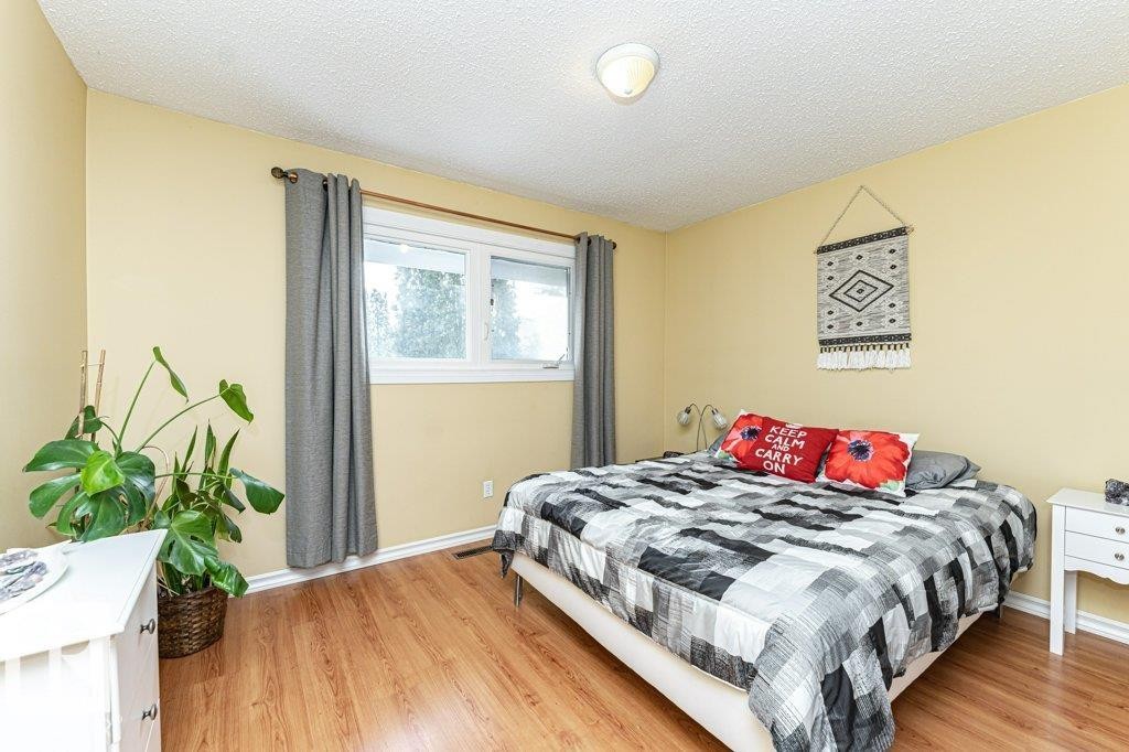3010 108 Street, Edmonton, AB - Indoor Photo Showing Bedroom
