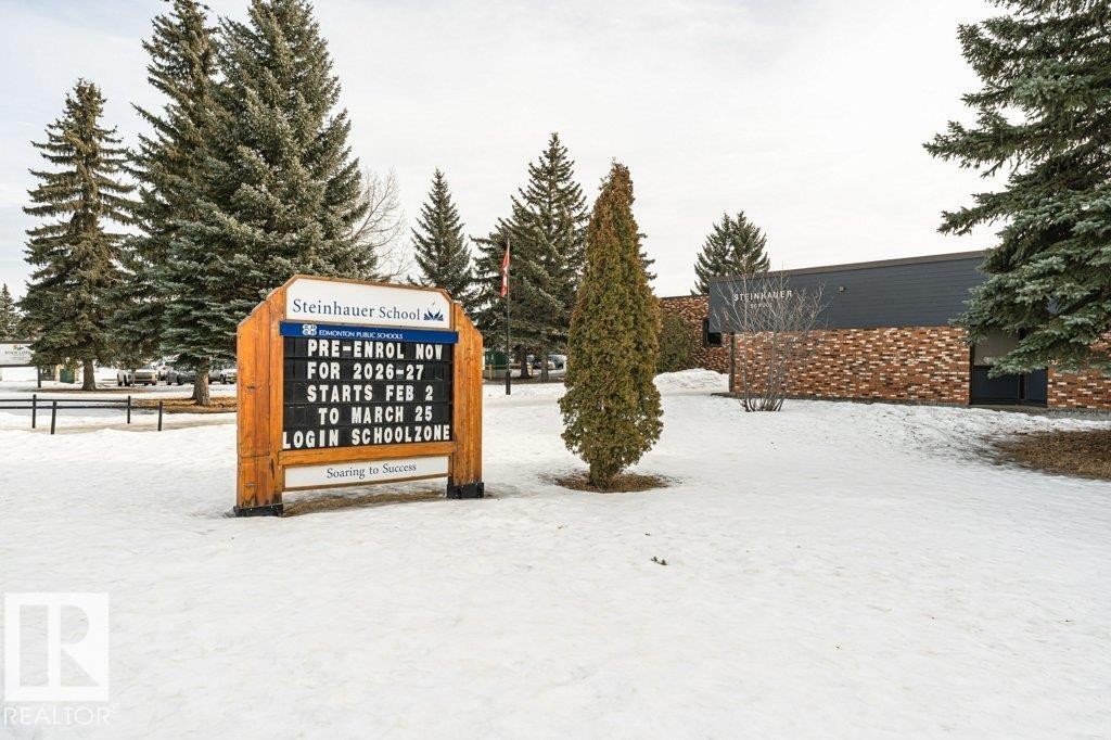 3010 108 Street, Edmonton, AB - Outdoor