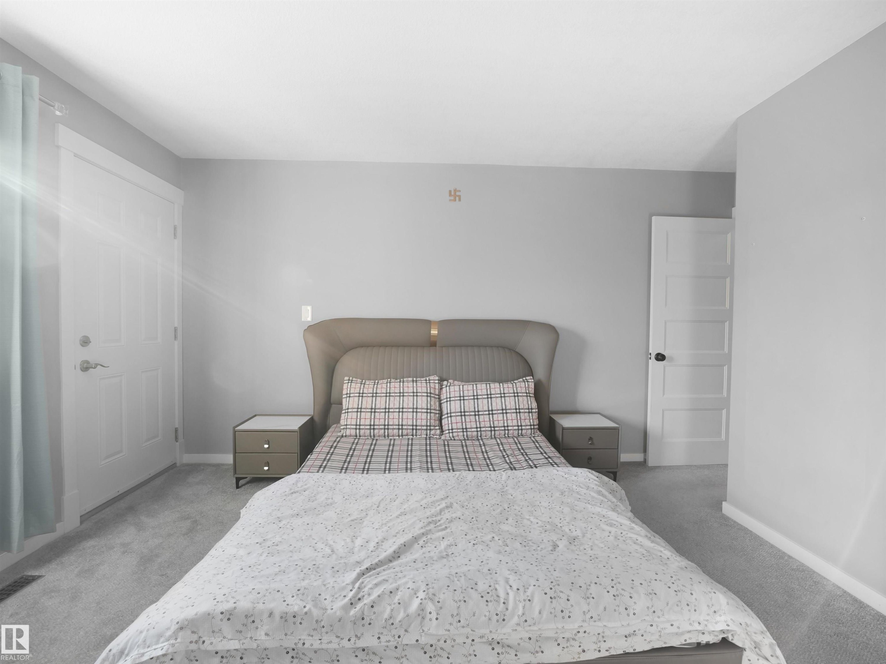 3611 30 Avenue, Edmonton, AB - Indoor Photo Showing Bedroom
