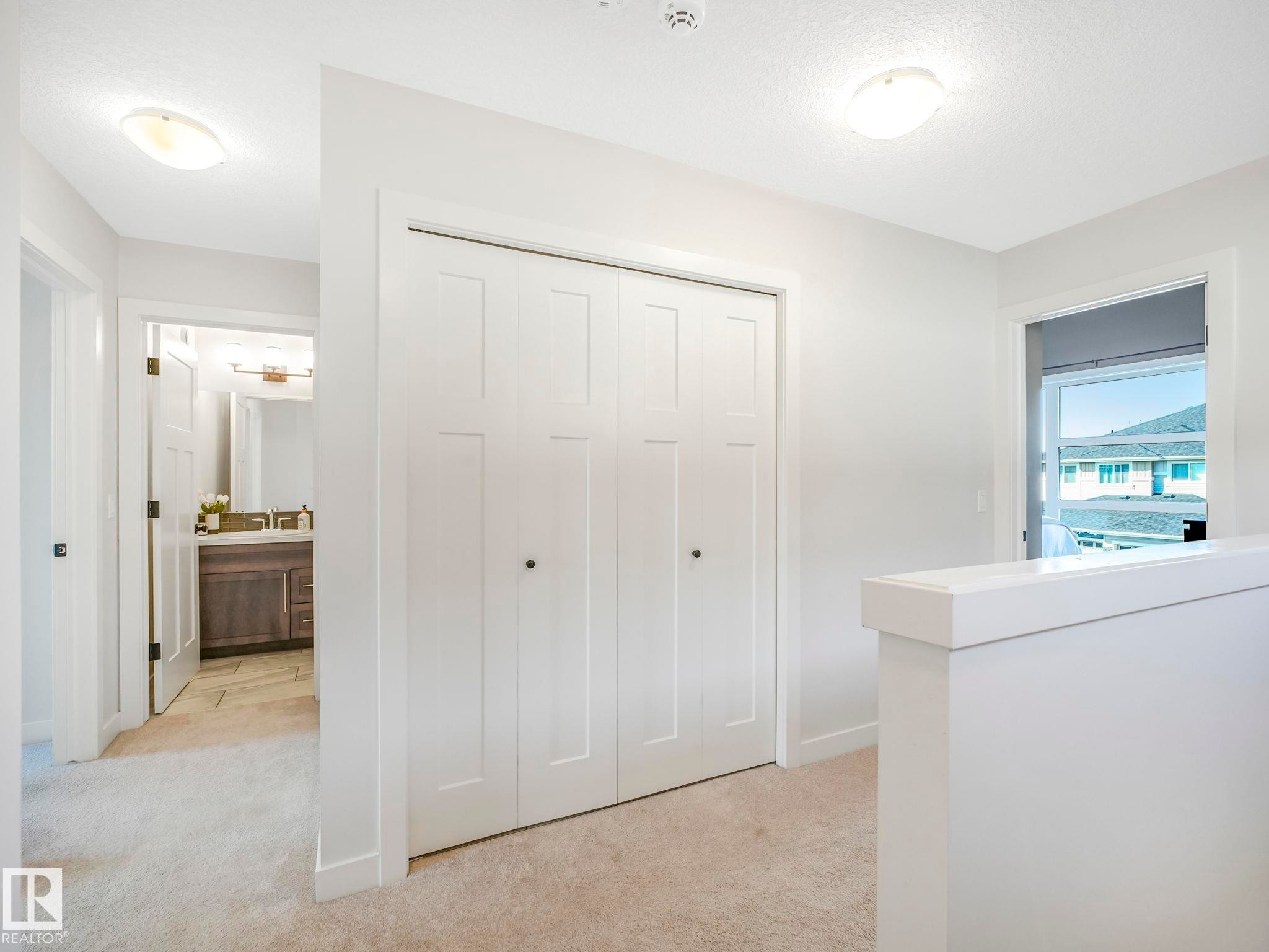 6693 Cardinal Road, Edmonton, AB - Indoor Photo Showing Other Room