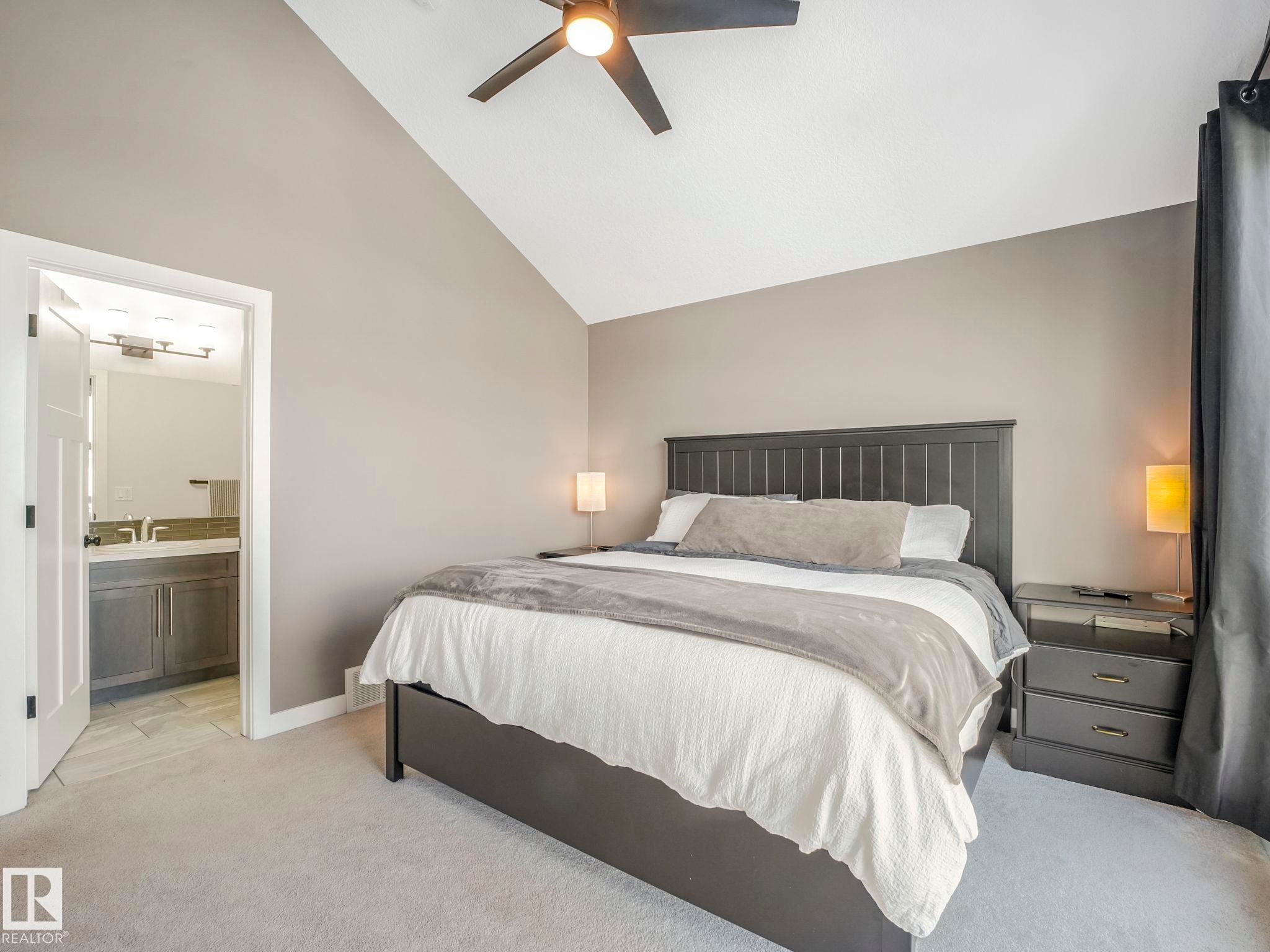 6693 Cardinal Road, Edmonton, AB - Indoor Photo Showing Bedroom