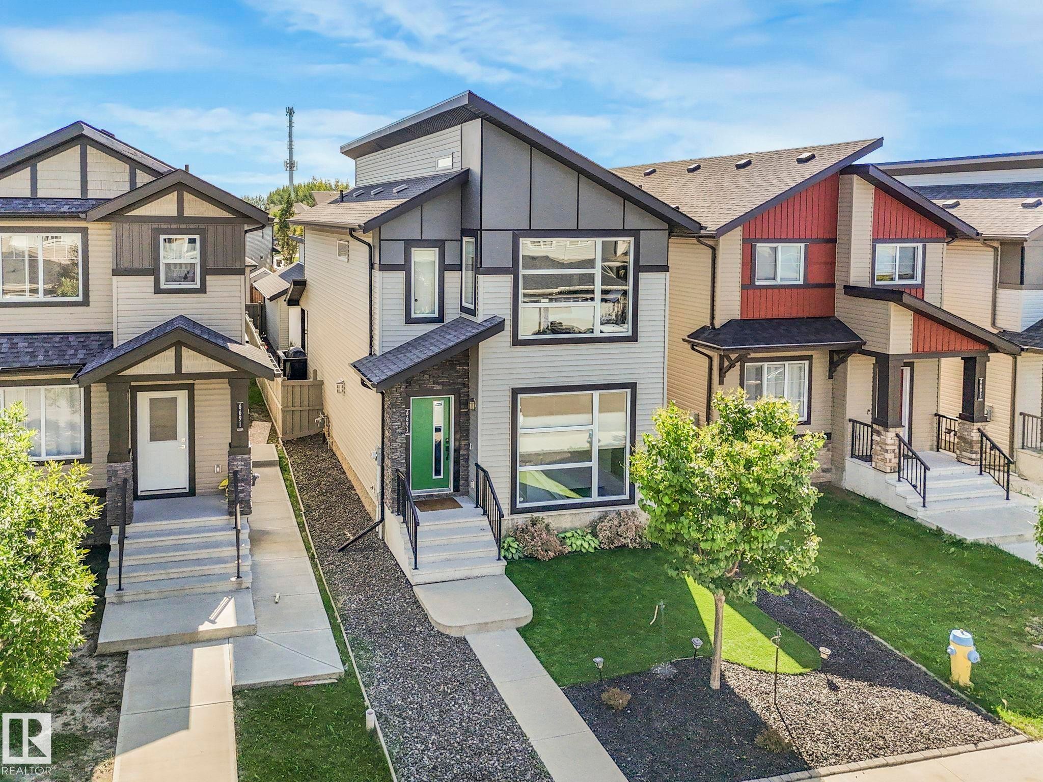 6693 Cardinal Road, Edmonton, AB - Outdoor With Facade