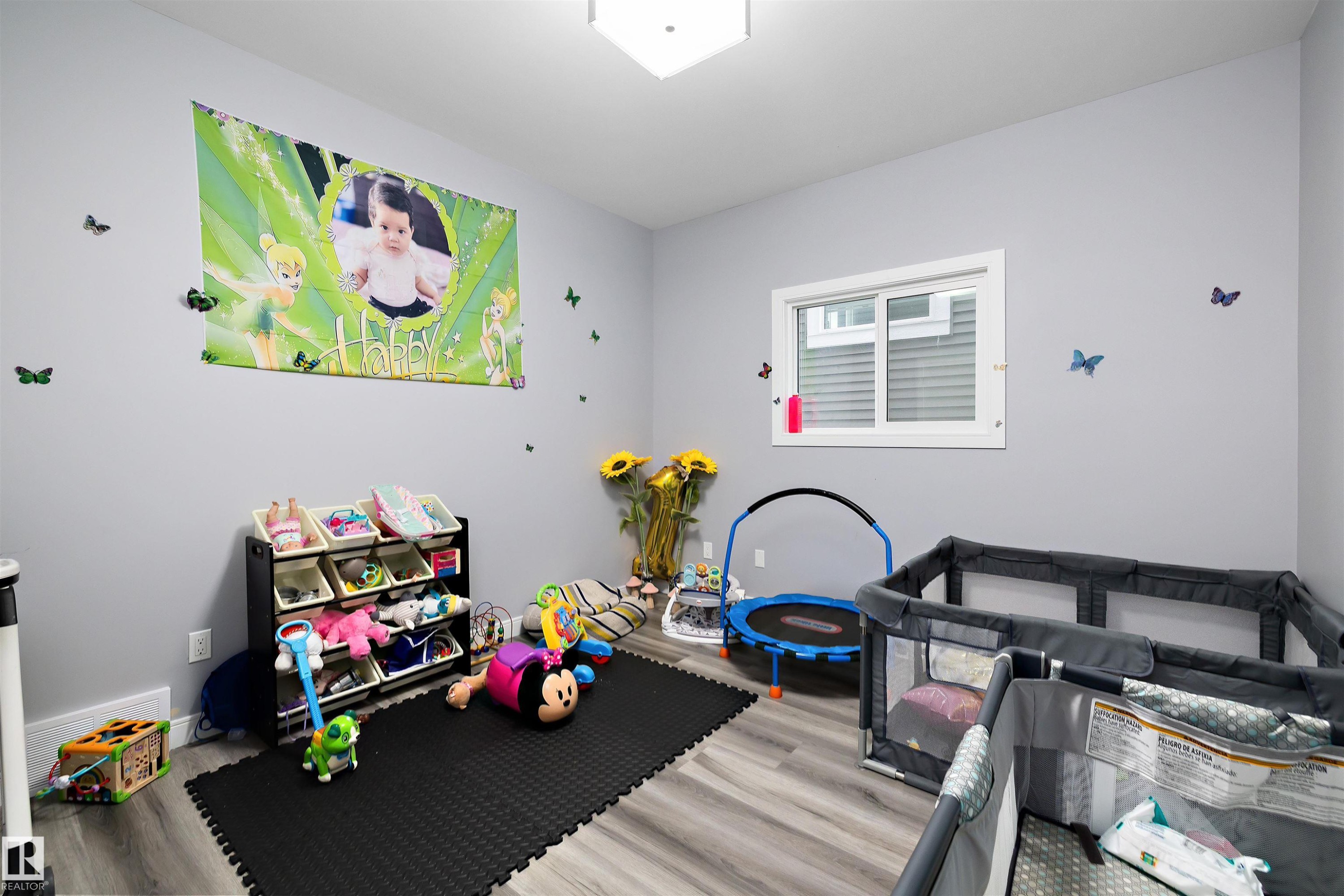 4223 Veterans Way, Edmonton, AB - Indoor Photo Showing Other Room