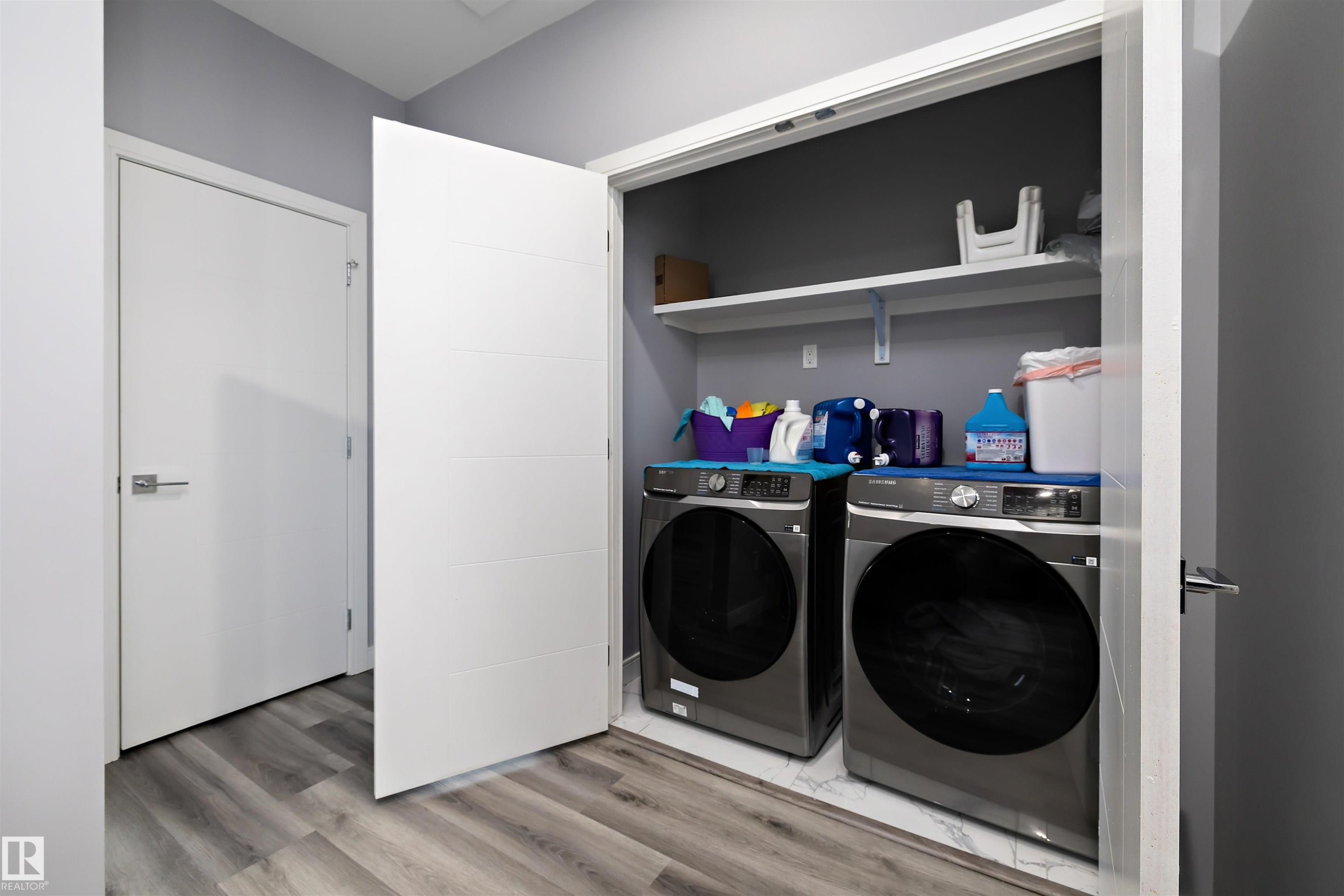 4223 Veterans Way, Edmonton, AB - Indoor Photo Showing Laundry Room