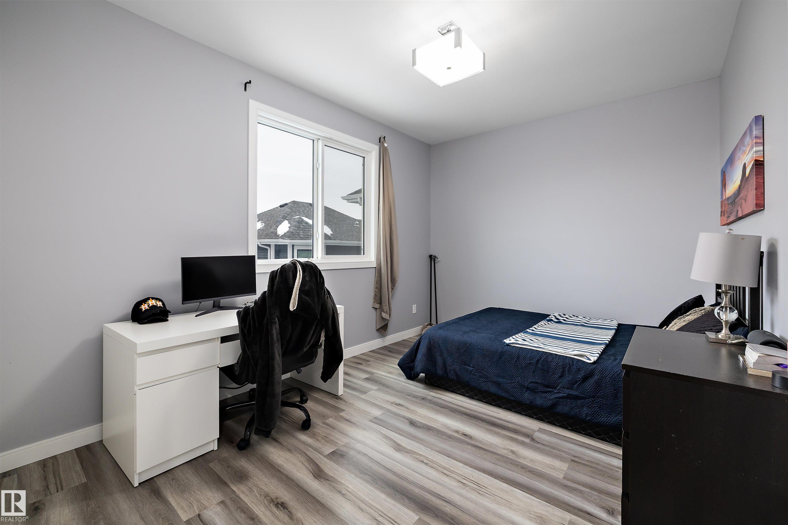 4223 Veterans Way, Edmonton, AB - Indoor
