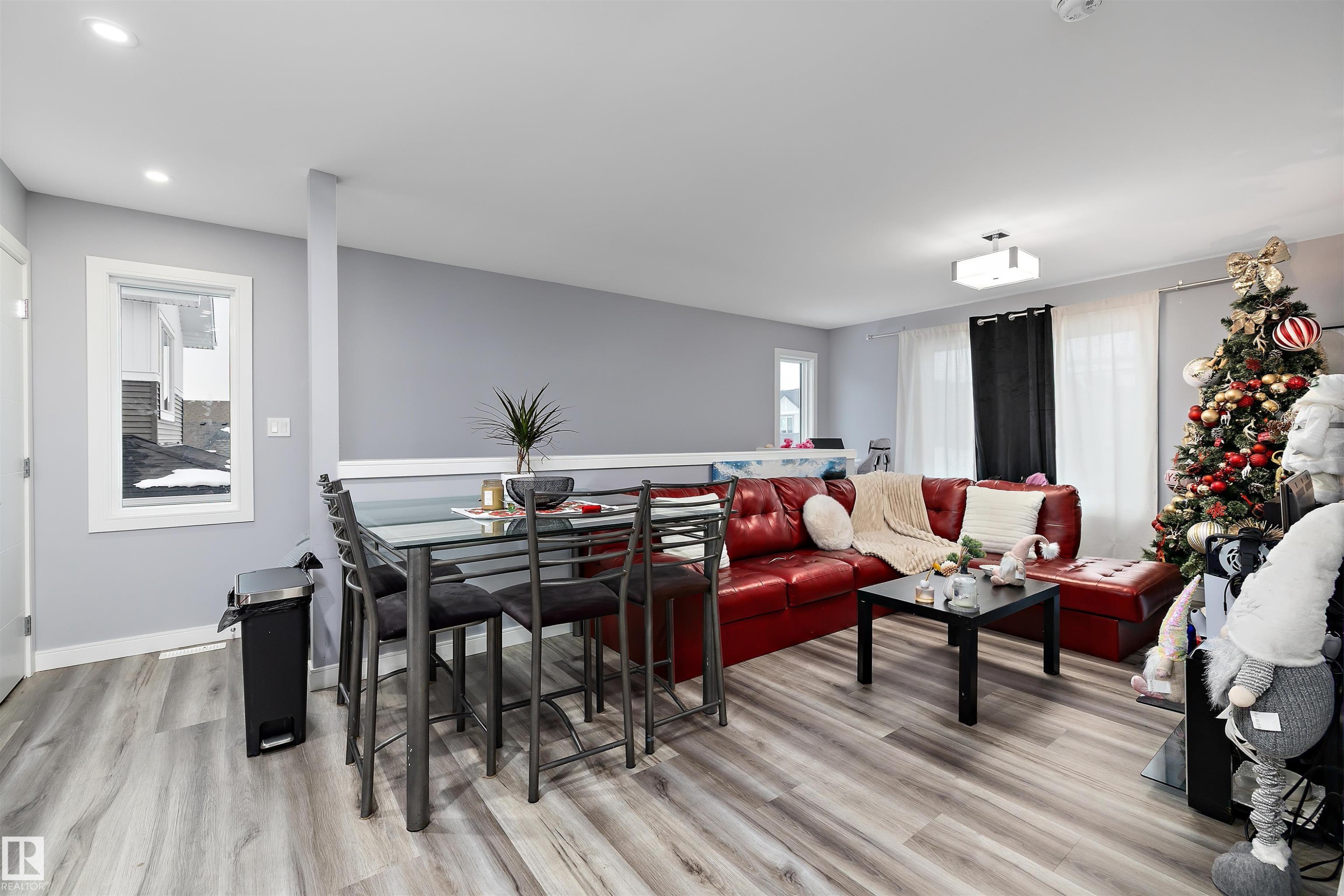 4223 Veterans Way, Edmonton, AB - Indoor