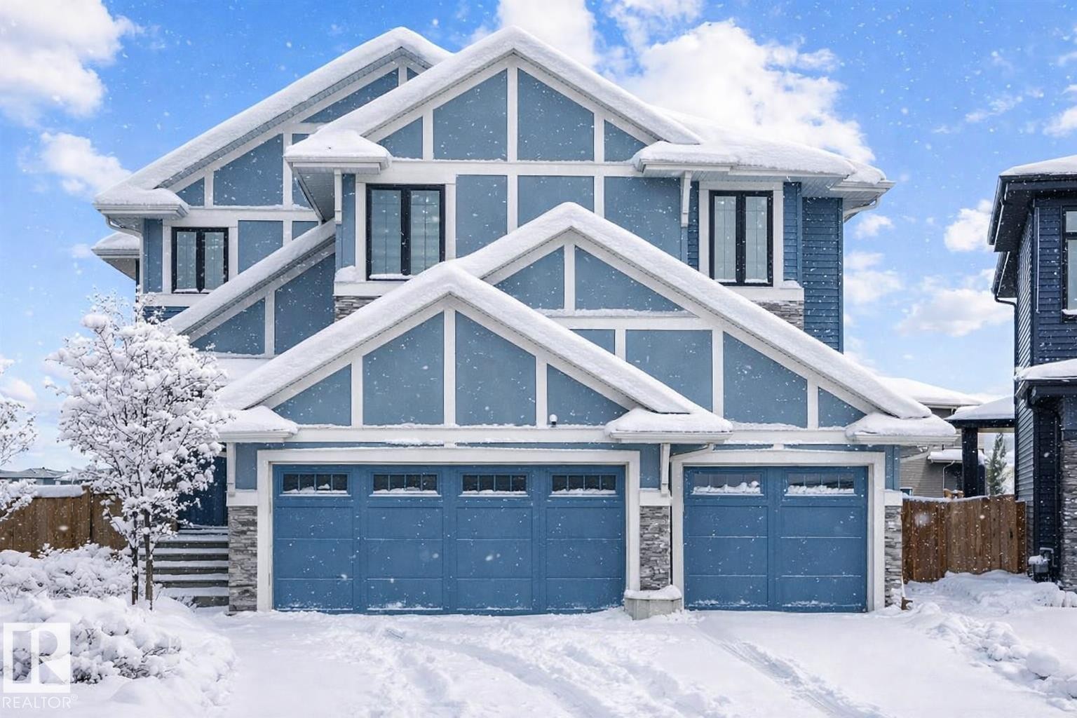 6813 Knox Loop, Edmonton, AB - Outdoor With Facade