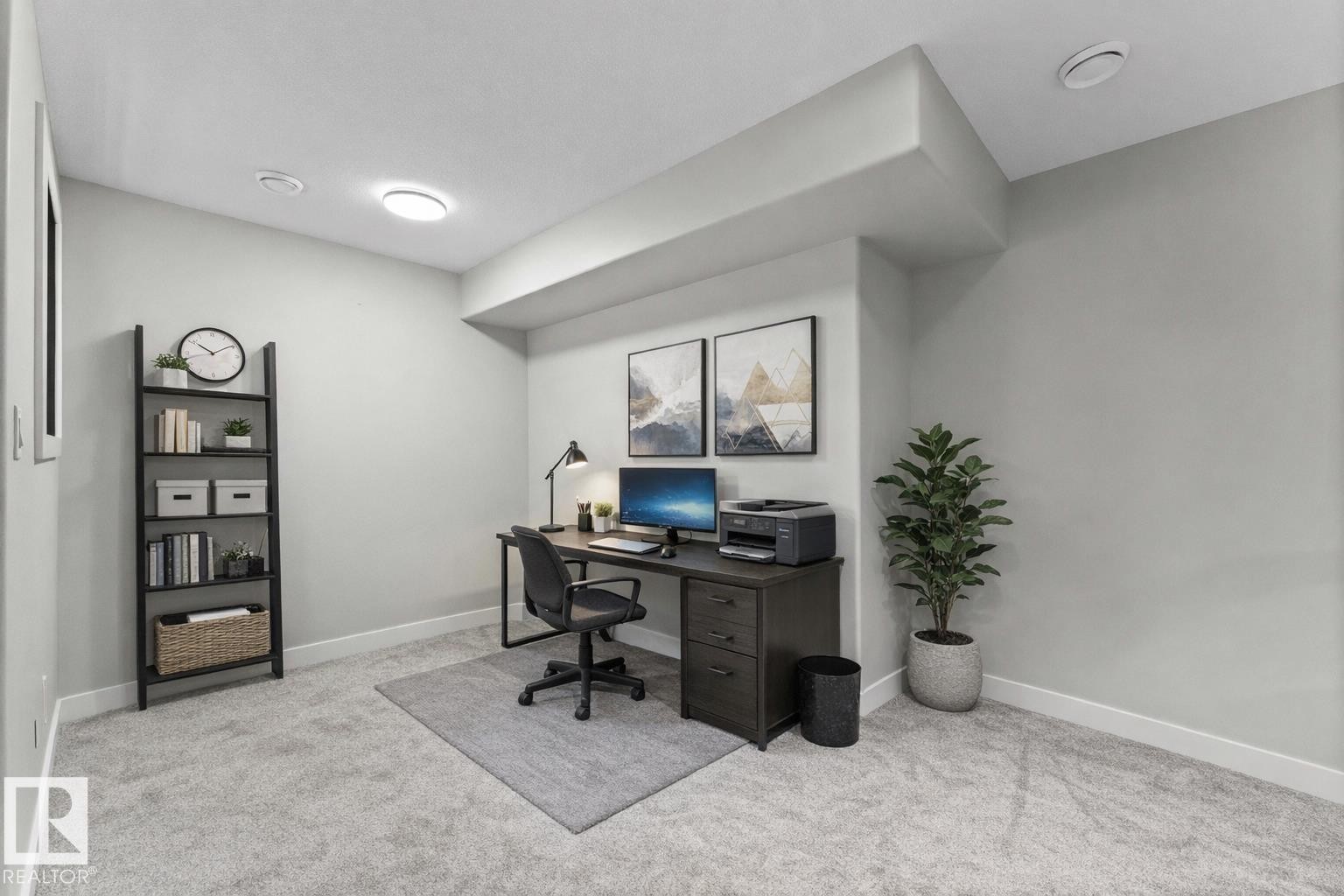 6813 Knox Loop, Edmonton, AB - Indoor Photo Showing Office