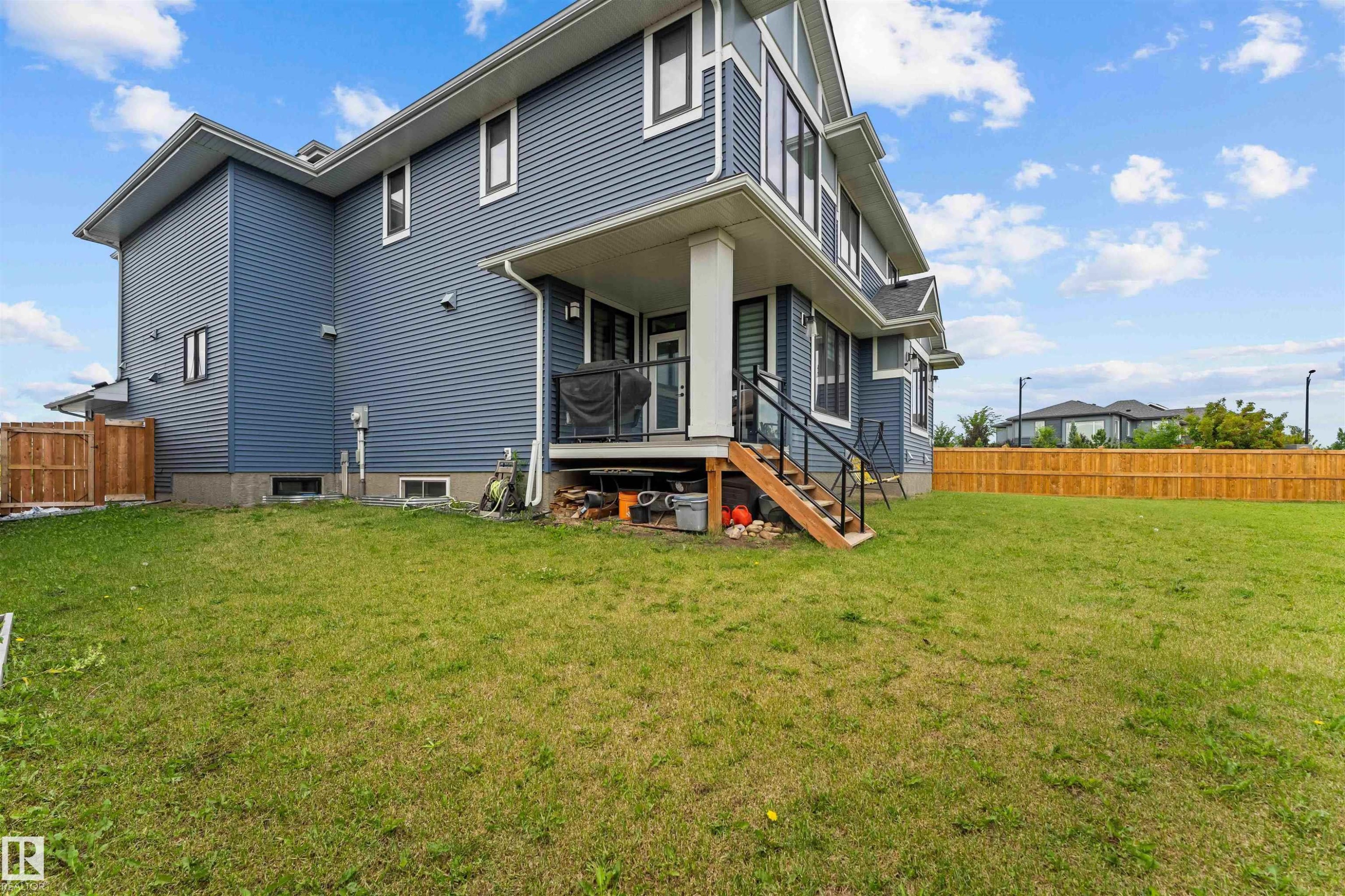 6813 Knox Loop, Edmonton, AB - Outdoor