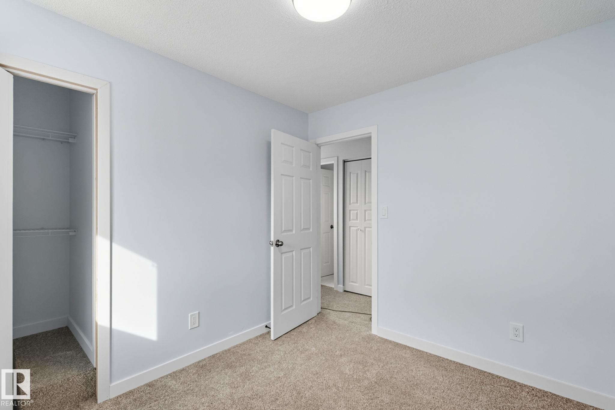 13251 47 Street, Edmonton, AB - Indoor Photo Showing Other Room