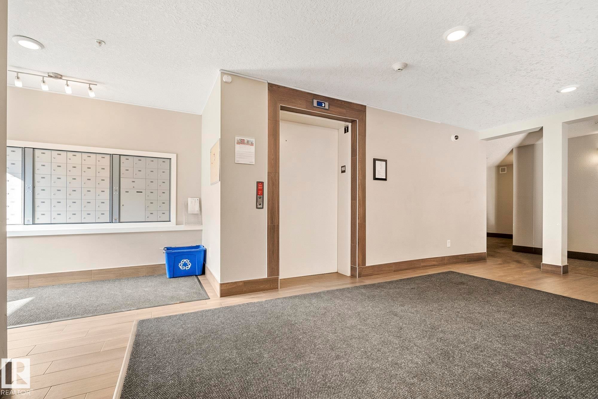 112 340 Windermere Road, Edmonton, AB - Indoor Photo Showing Other Room