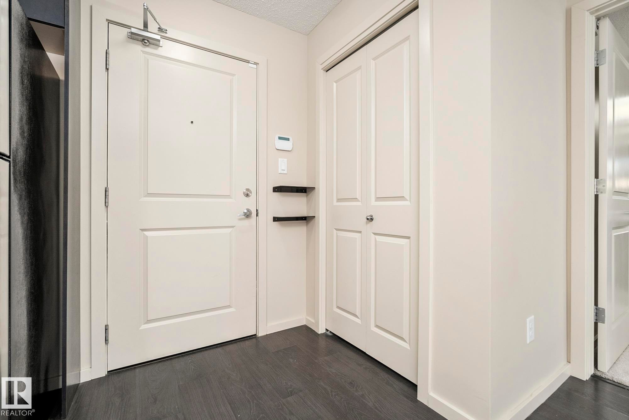 112 340 Windermere Road, Edmonton, AB - Indoor Photo Showing Other Room