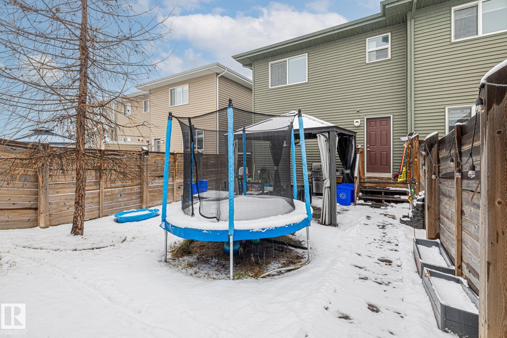 384 Charlesworth Drive, Edmonton, AB - Outdoor With Exterior