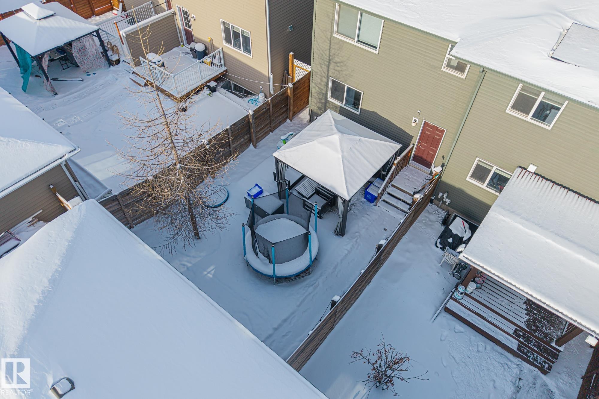 384 Charlesworth Drive, Edmonton, AB - Outdoor