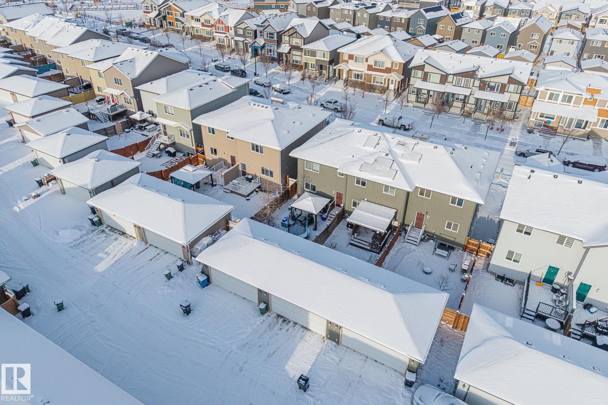 384 Charlesworth Drive, Edmonton, AB - Outdoor With View