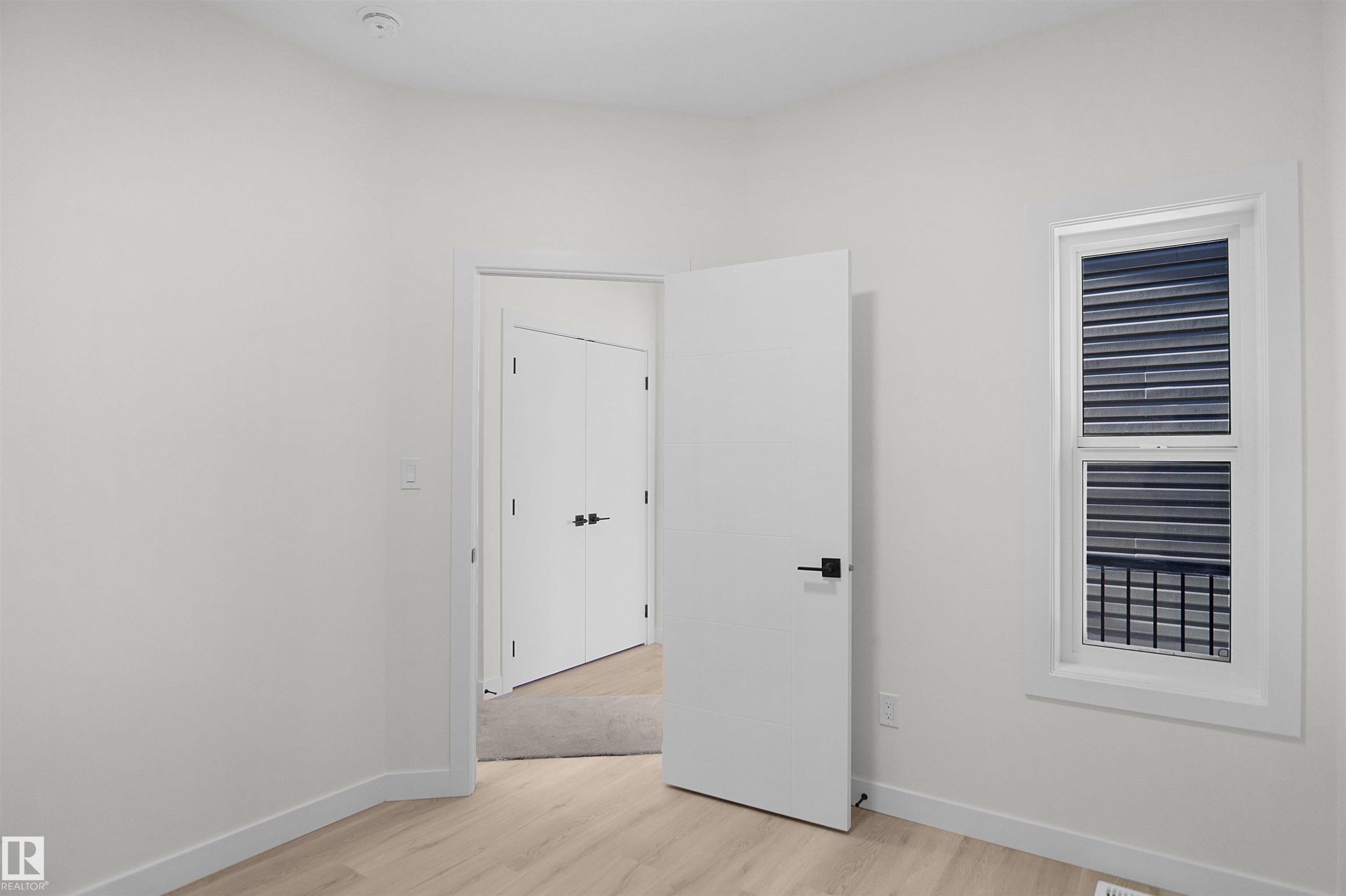 6807 169 Avenue, Edmonton, AB - Indoor Photo Showing Other Room