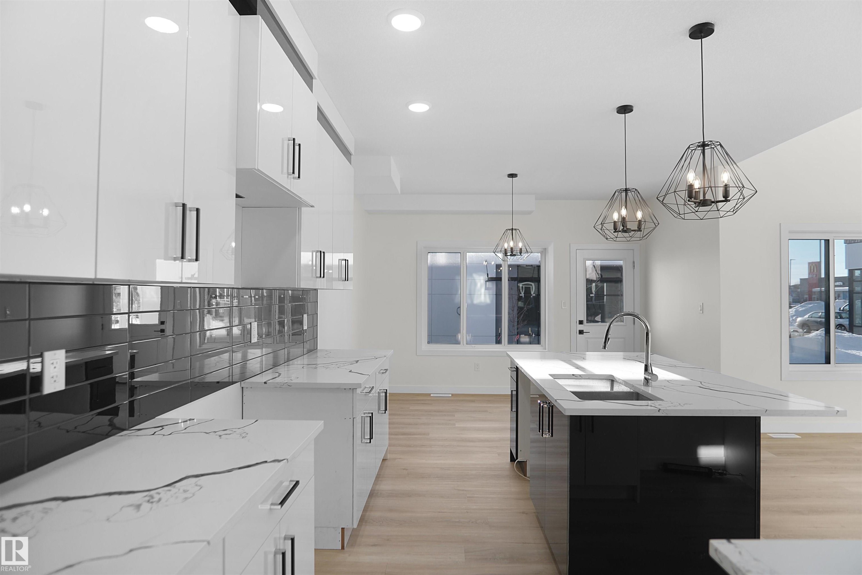 6807 169 Avenue, Edmonton, AB - Indoor Photo Showing Kitchen With Upgraded Kitchen