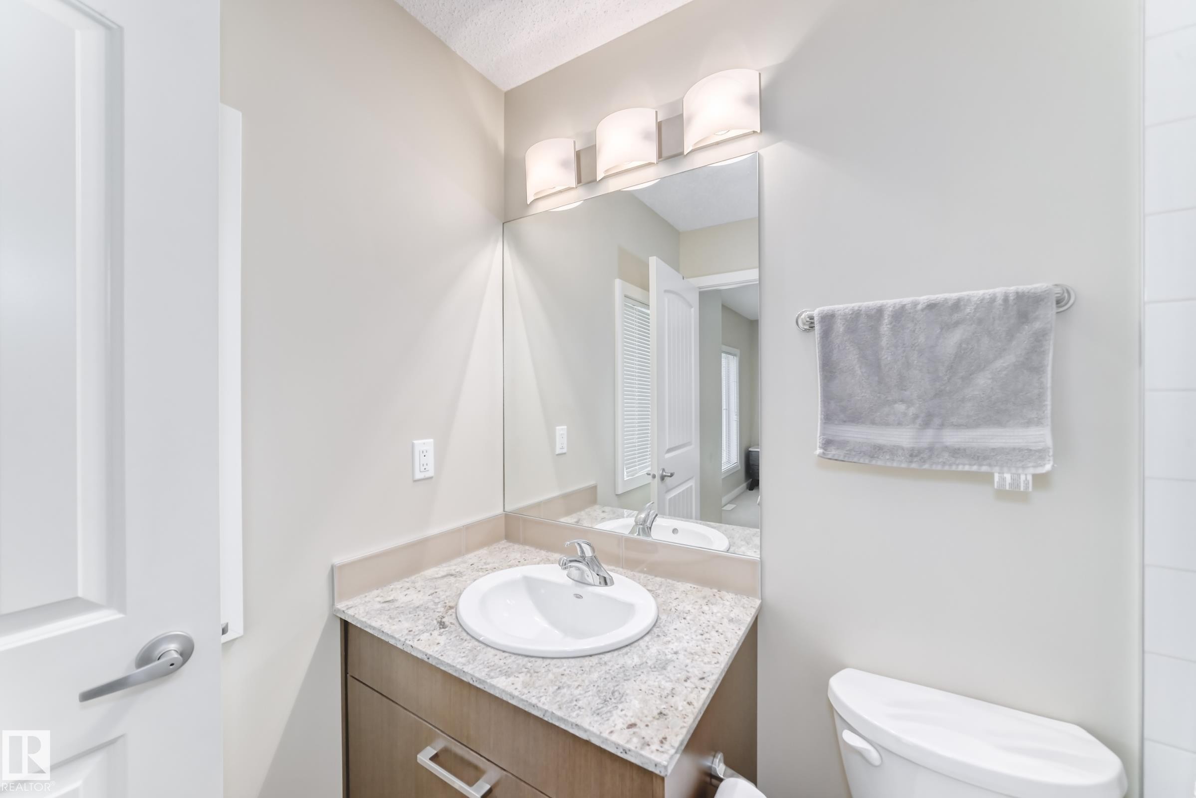55 655 Watt Boulevard, Edmonton, AB - Indoor Photo Showing Bathroom
