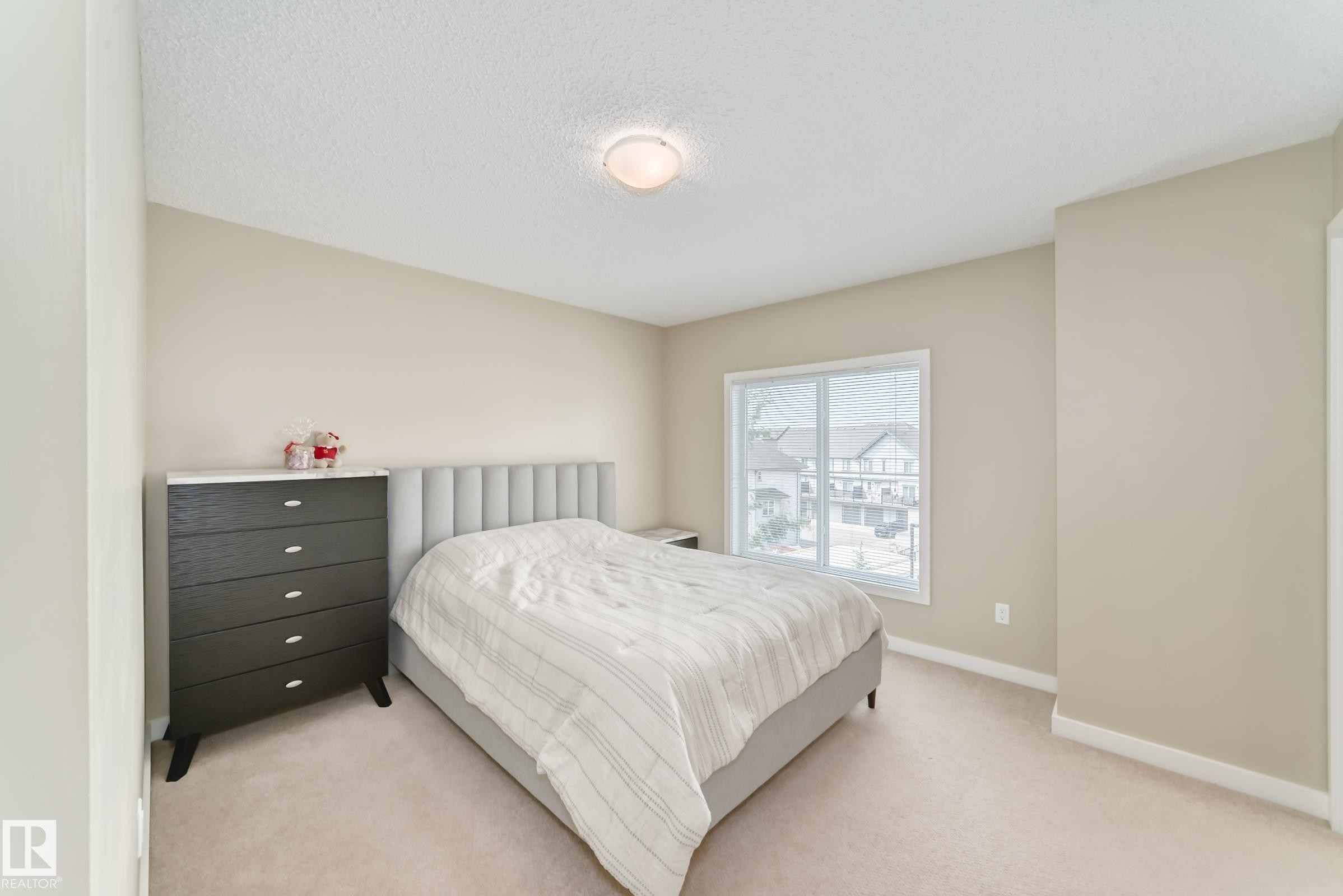 55 655 Watt Boulevard, Edmonton, AB - Indoor Photo Showing Bedroom