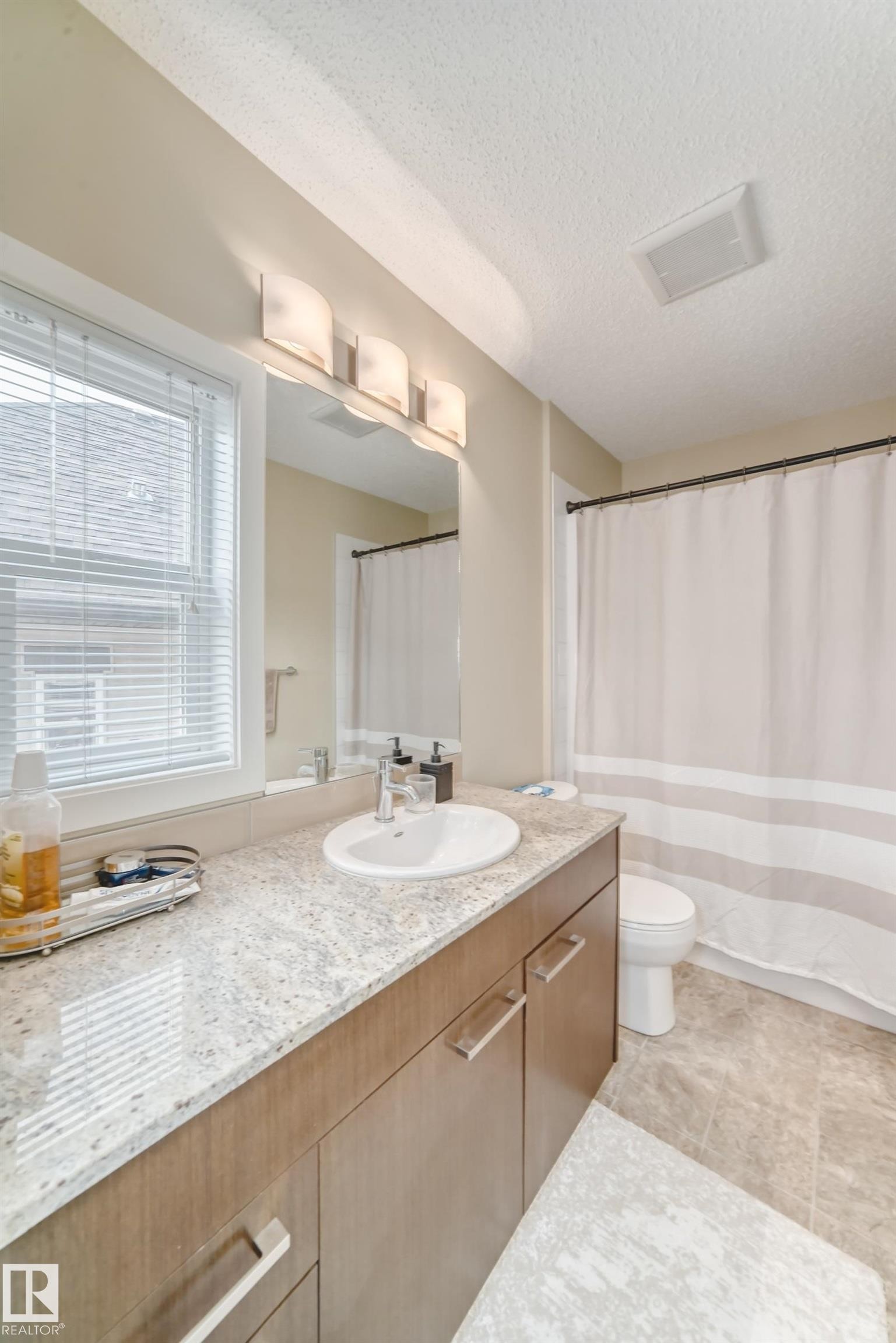 55 655 Watt Boulevard, Edmonton, AB - Indoor Photo Showing Bathroom