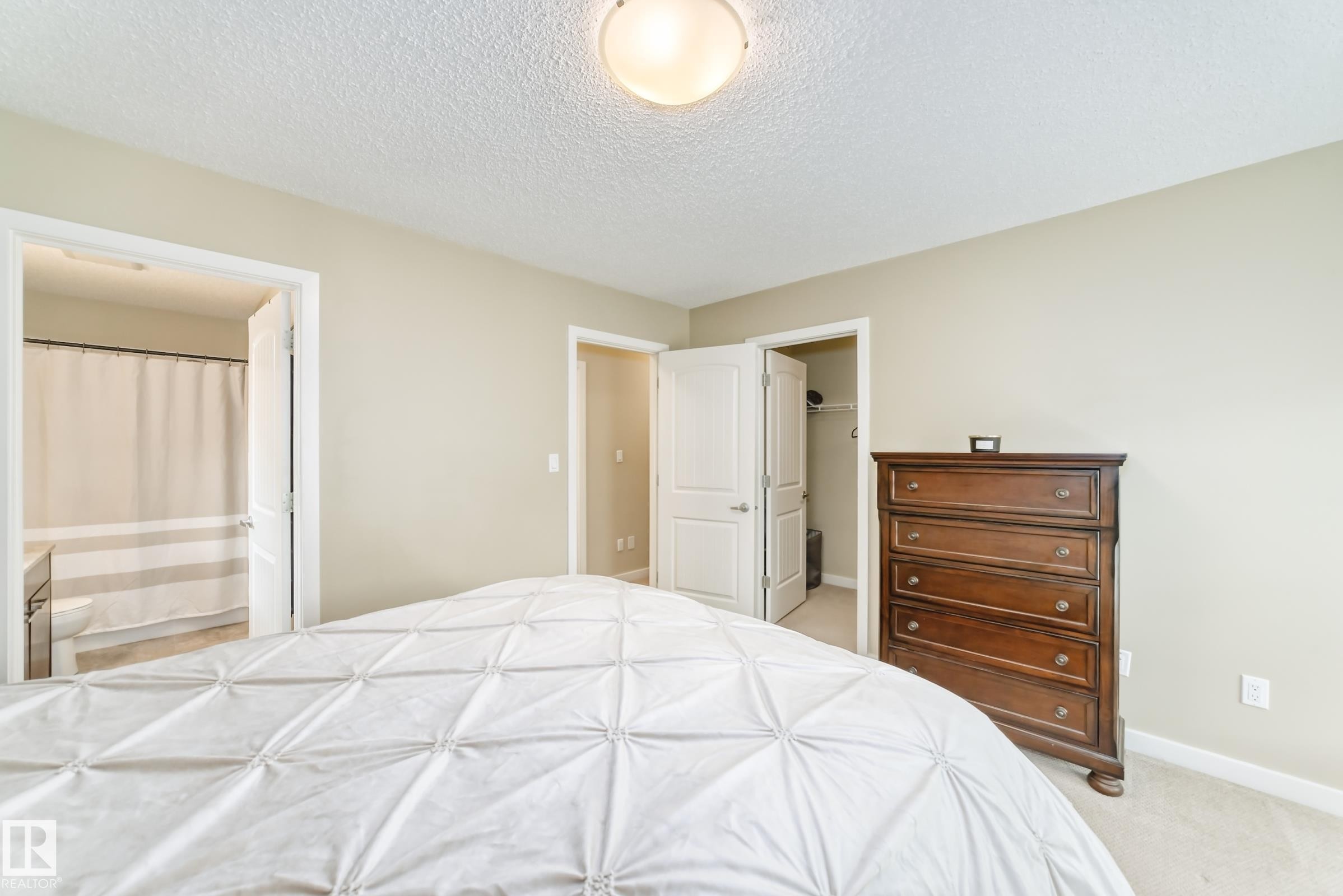 55 655 Watt Boulevard, Edmonton, AB - Indoor Photo Showing Bedroom