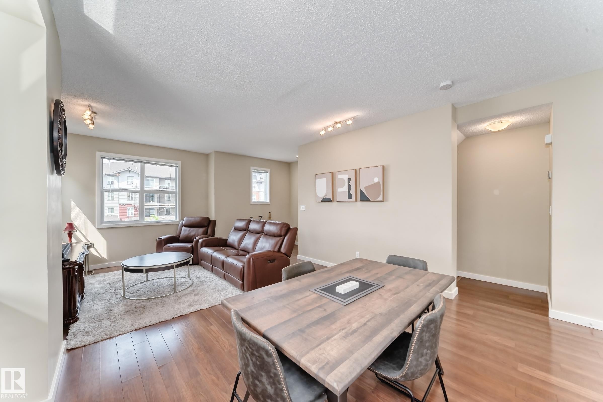 55 655 Watt Boulevard, Edmonton, AB - Indoor