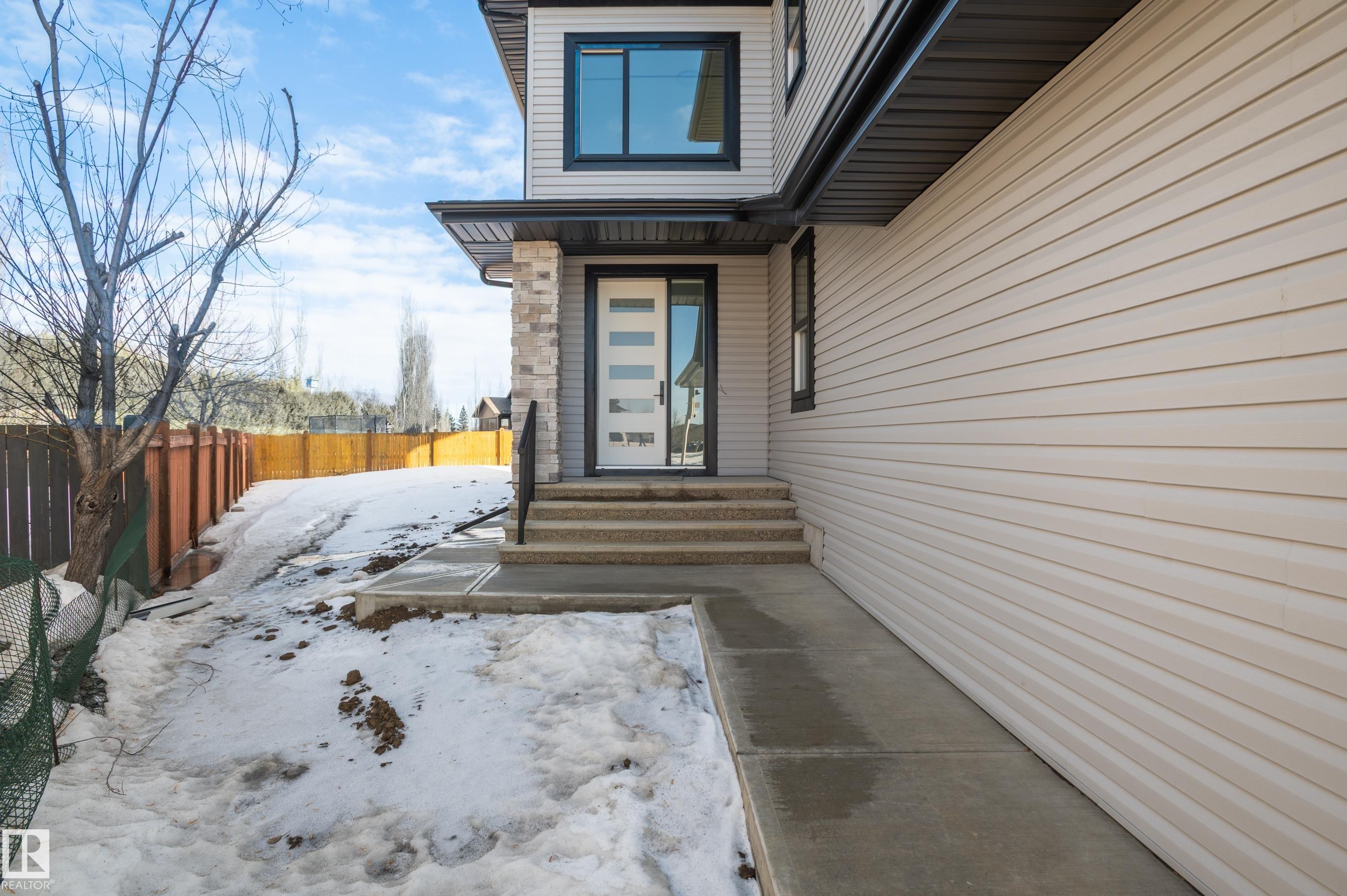 View of main entrance - 16 Middleton Close, Leduc, AB - Outdoor