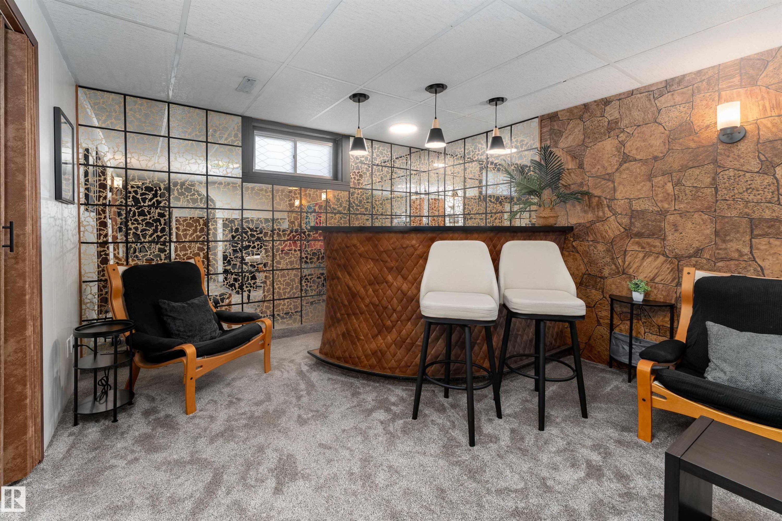 15007 115 Street, Edmonton, AB - Indoor