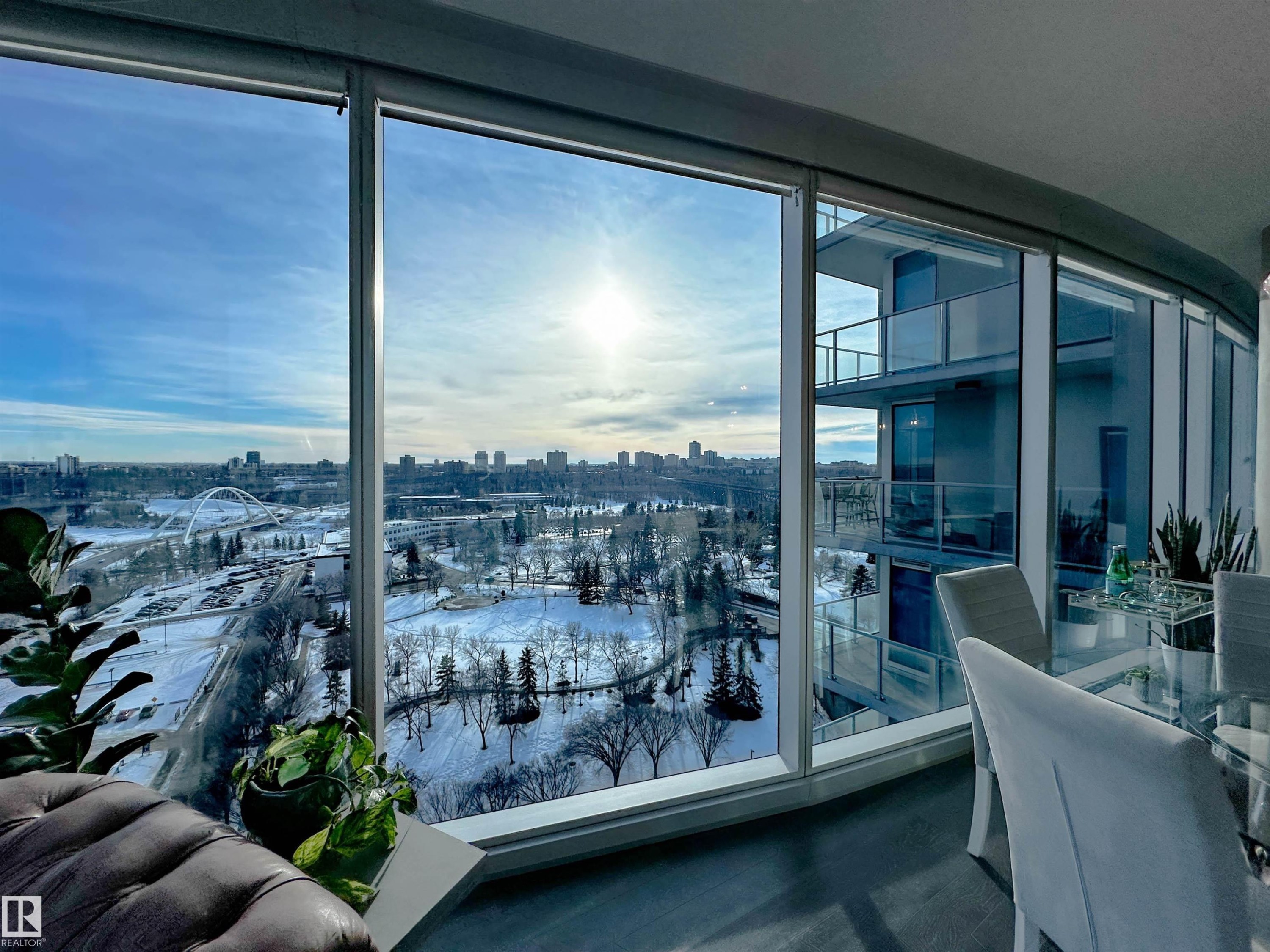 1804 9720 106 Street, Edmonton, AB - Indoor